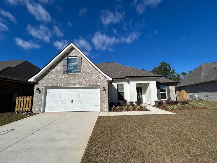 Awesome builder rate plus FREE refrigerator. Restrictions apply.The ROSES V G in Bird Song at Hammock Bay community offers a 3 bedroom, 2 full bathroom, open and split design with flex space and computer desk/niche. Upgrades added (list attached).  Features: double vanity, garden tub, separate custom tiled shower, and 2 walk-in closets in master bath, tray ceiling in master bed, kitchen island, walk-in pantry, covered front/rear porch, crown molding, recessed lighting, framed mirrors, smart connect WIFI thermostat, smoke/carbon monoxide detectors, landscaping package, architectural 30-year shingles, flood lights, and more!Energy Efficient Features: water heater, kitchen appliance package, vinyl low E windows, and more! Energy Star Partner.