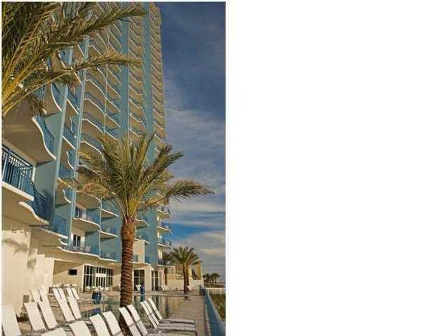 STERLING BREEZE CLOSE OUT SALE!!! A Quaint Luxurious Resort with Only 145 Suites. This Fully Furnished Residence is a 3 Bedroom Lock-Out with Kitchenette & Private Balcony, 3rd Bedroom has Double Bunks, 3 Full Baths, 9ft Ceilings, Granite Countertops, Fully Applianced Kitchen with Breakfast Bar, Dining Room, Living Room, Large Terrace with Your Own Private Grill & Magnificent Views is Accessible off the Living Room and the Owner Suites, Complete Electronics Package with Flat Screen Televisions & DVD's, and Can Easily Accommodate 10 People. World-Class Amenities Include: State-of-the-Art Fitness Center, Wine Bar, 2,000 sq. ft. Heated Tropical Pool and Whirlpool Spa, Poolside Umbrella and Beach Chair Service, Community Activity Room, Secure Parking, and So Much More! All This Located Only