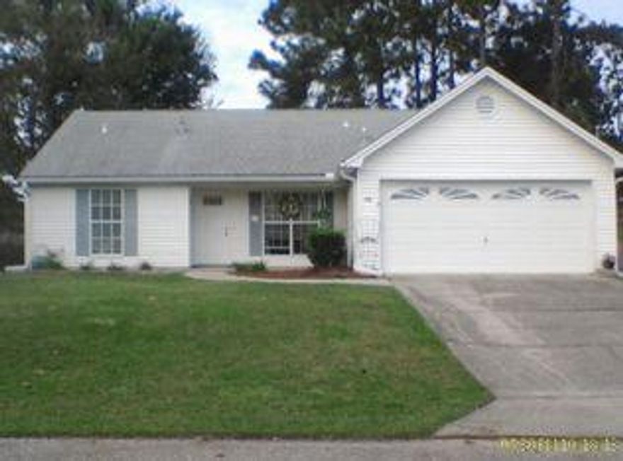 LOCATION, LOCATION, LOCATION. THIS CHARMING 1455sqft 3BR/2BA HOME IS LOCATED IN SOUTH EASTERN CRESTVIEW AND IS ONLY 5 MILES FROM THE DUKE FIELD GATE. THIS HOME IS ON A CUL-DE-SAC WITH VERY LITTLE THROUGH TRAFFIC. UPON ENTERING THE FOYER, YOU IMMEDIATELY NOTICE THE LIGHT BRIGHT LIVING SPACE. THE OWNER HAS MADE MANY UPGRADES TO INCLUDE: NEW DISHWASHER, NEW LAMINATE FLOORS, NEW TILE IN ALL WET AREAS, NEW GUTTERS WITH RAIN SENSORS,& CUSTOM BLINDS. THIS HOUSE HAS GREAT CLOSETS AND STORAGE GALORE. THIS HOME IS EXTREMELY WELL MAINTAINED. FRENCH DOORS LEAD OUT TO A LARGE FENCED BACK YARD. LAWN SPRINKLER SYSTEM AND WELL. FORMAL DINING ROOM HAS WAINSCOTTING AND UPDATED LIGHTING. IT HAS A GAS FIREPLACE AND A GAS WATER HEATER. SELLER IS OFFERING A TRANSFERABLE 2 YEAR PRE-PAID HOME WARRANTY!