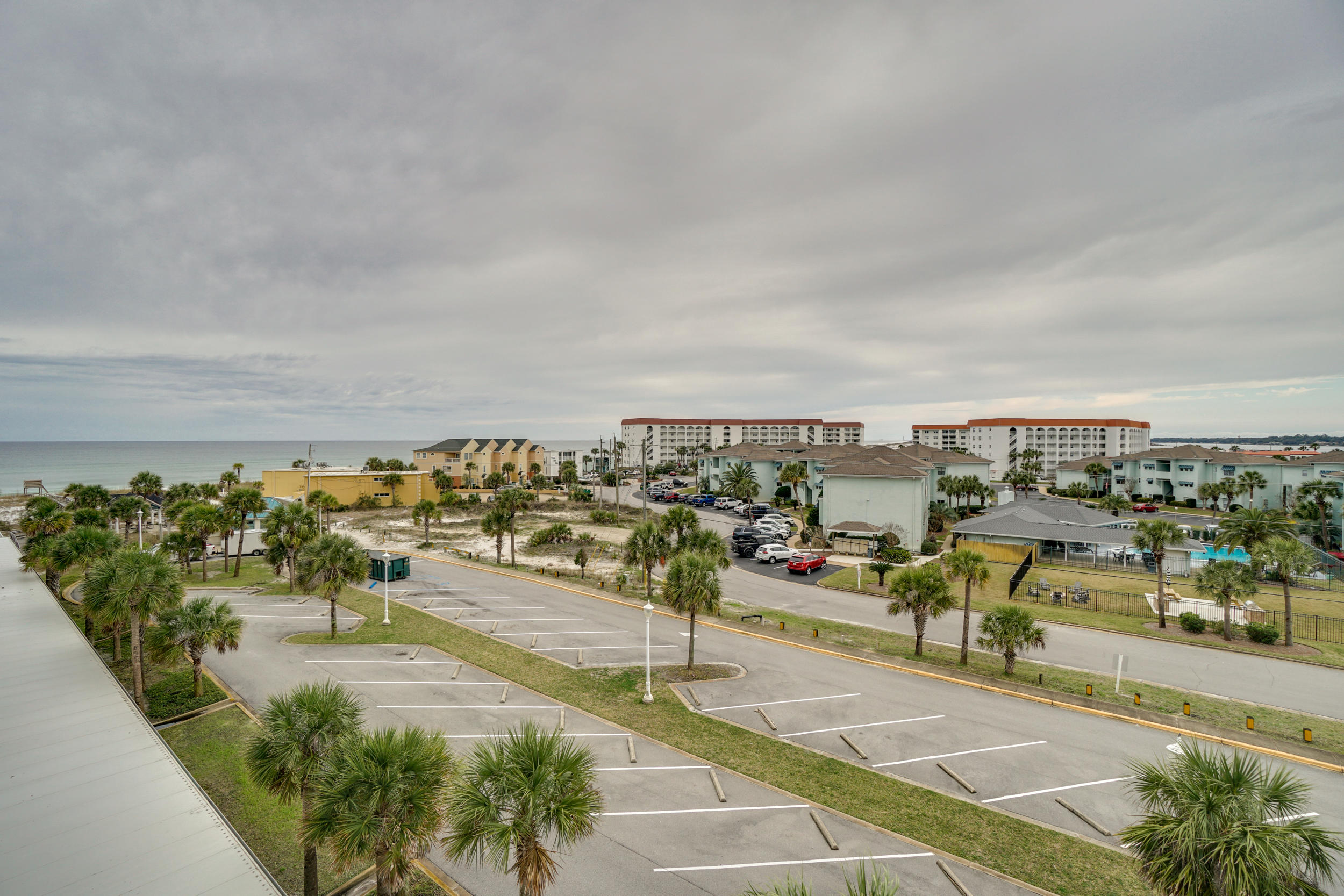 SEACREST CONDOMINIUMS - Residential