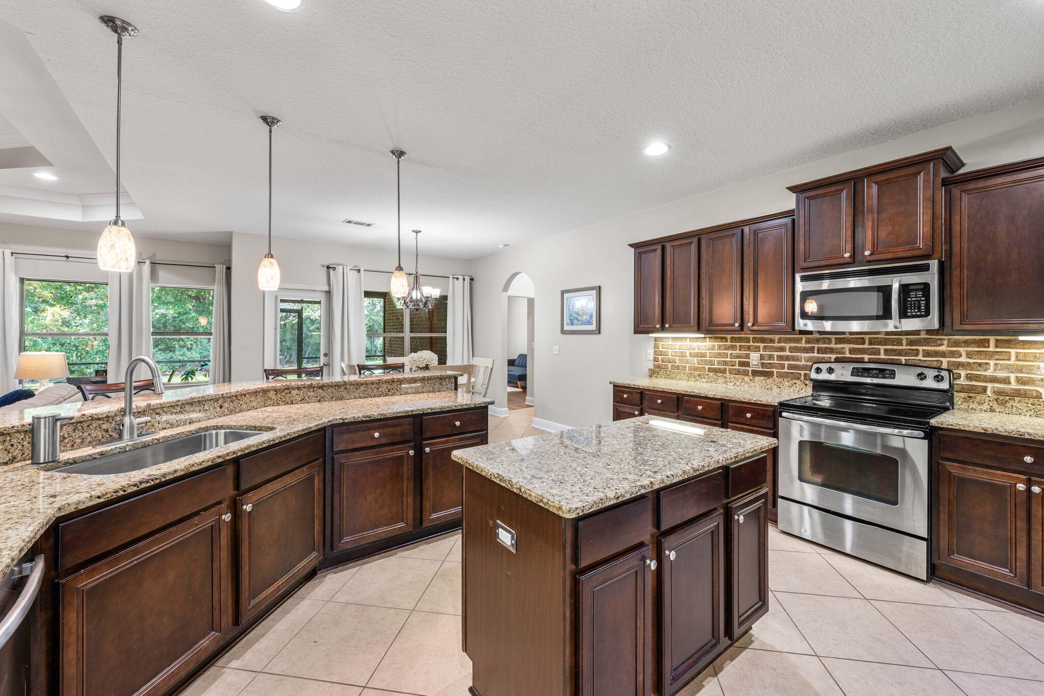 MUSSETT BAYOU ESTATES - Residential