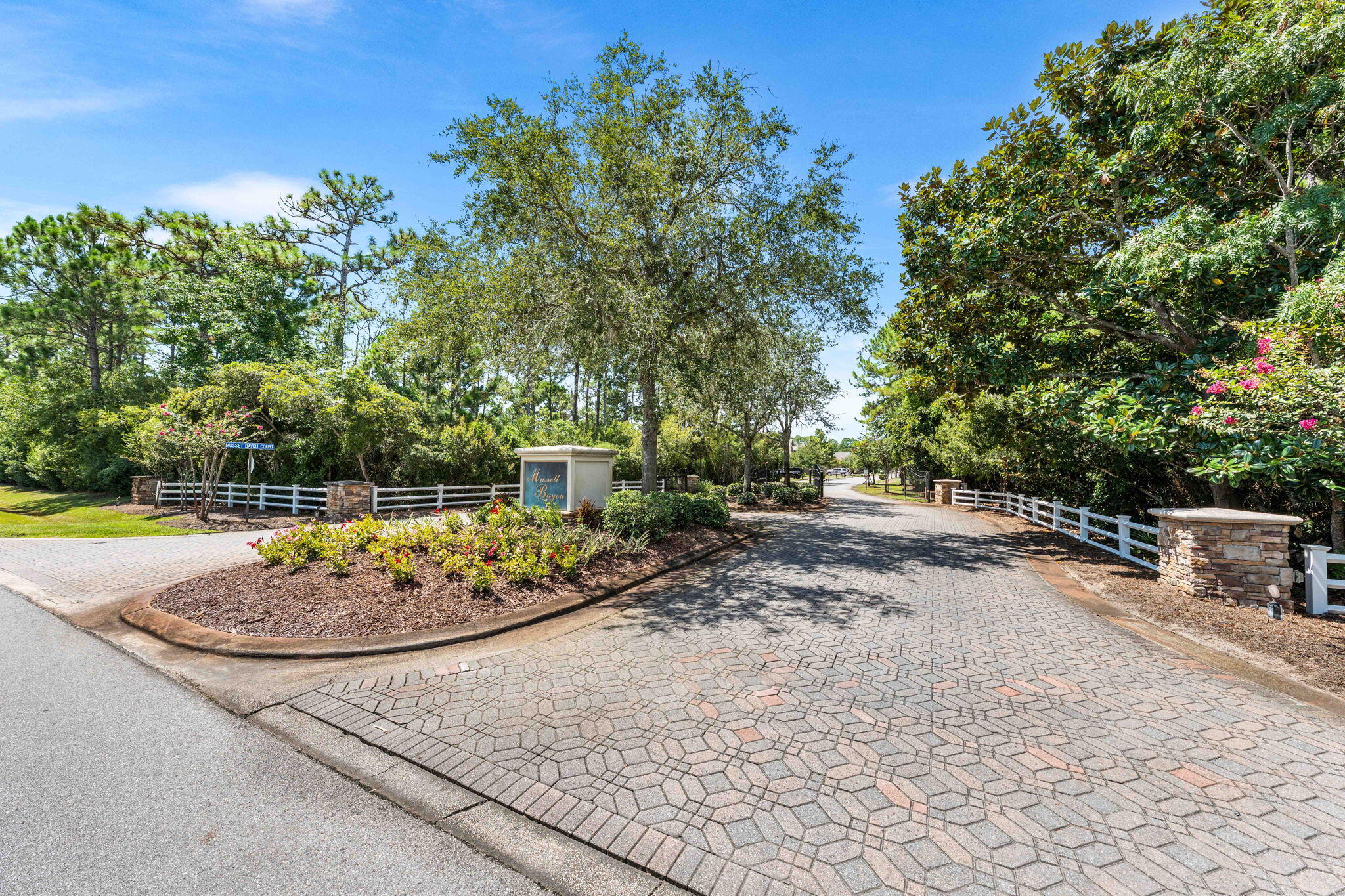MUSSETT BAYOU ESTATES - Residential