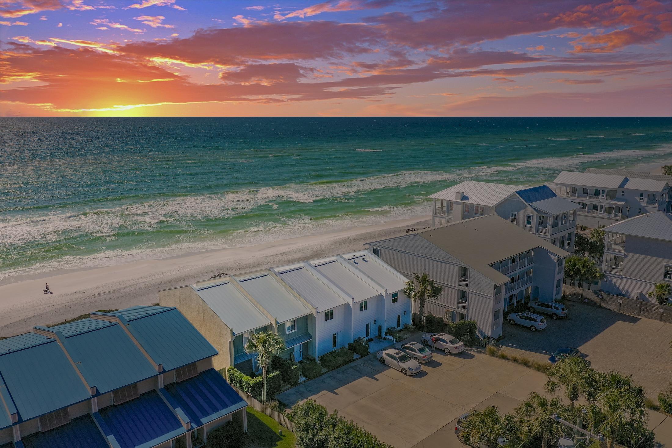 BOOTH BAY T/H - Residential