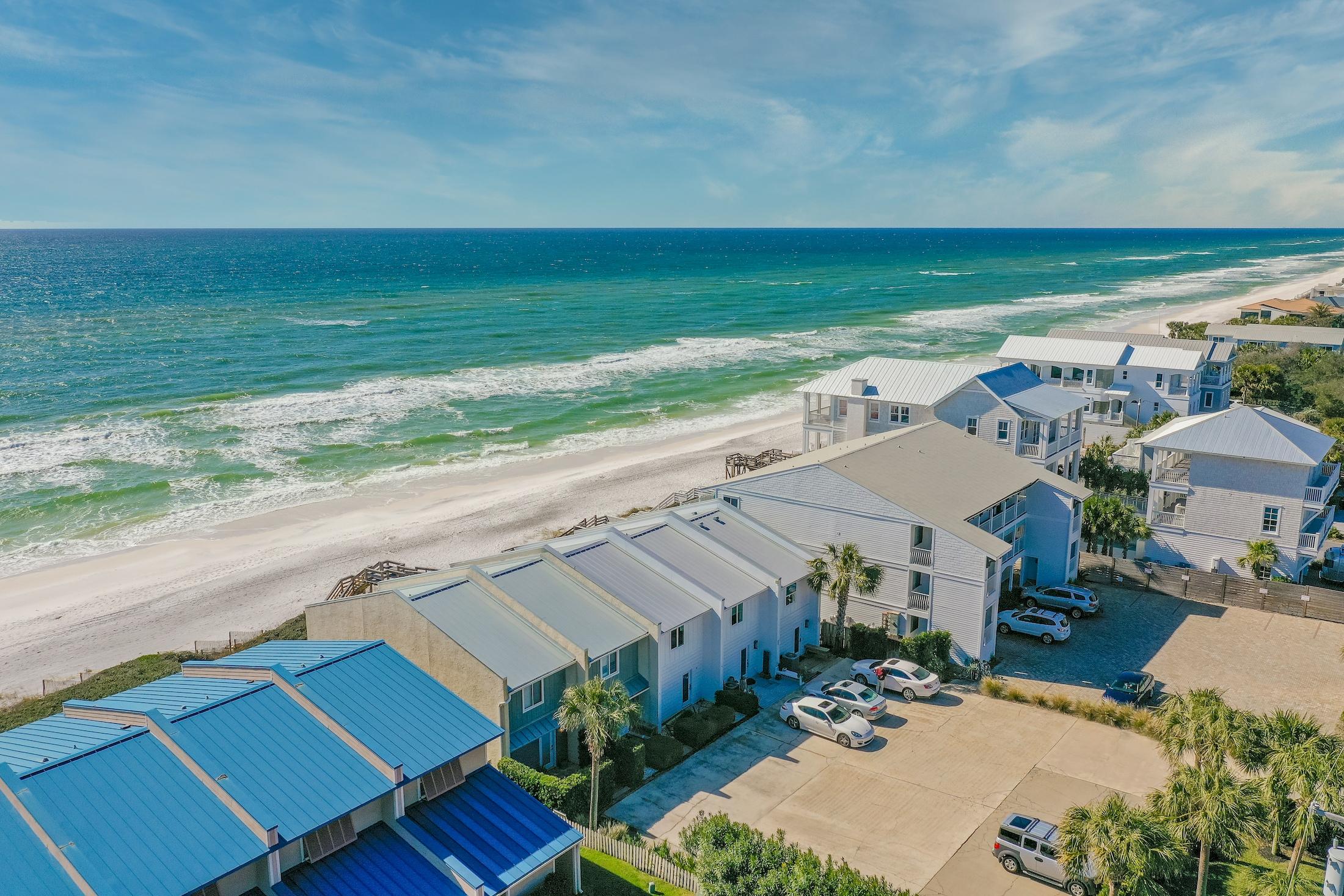 BOOTH BAY T/H - Residential