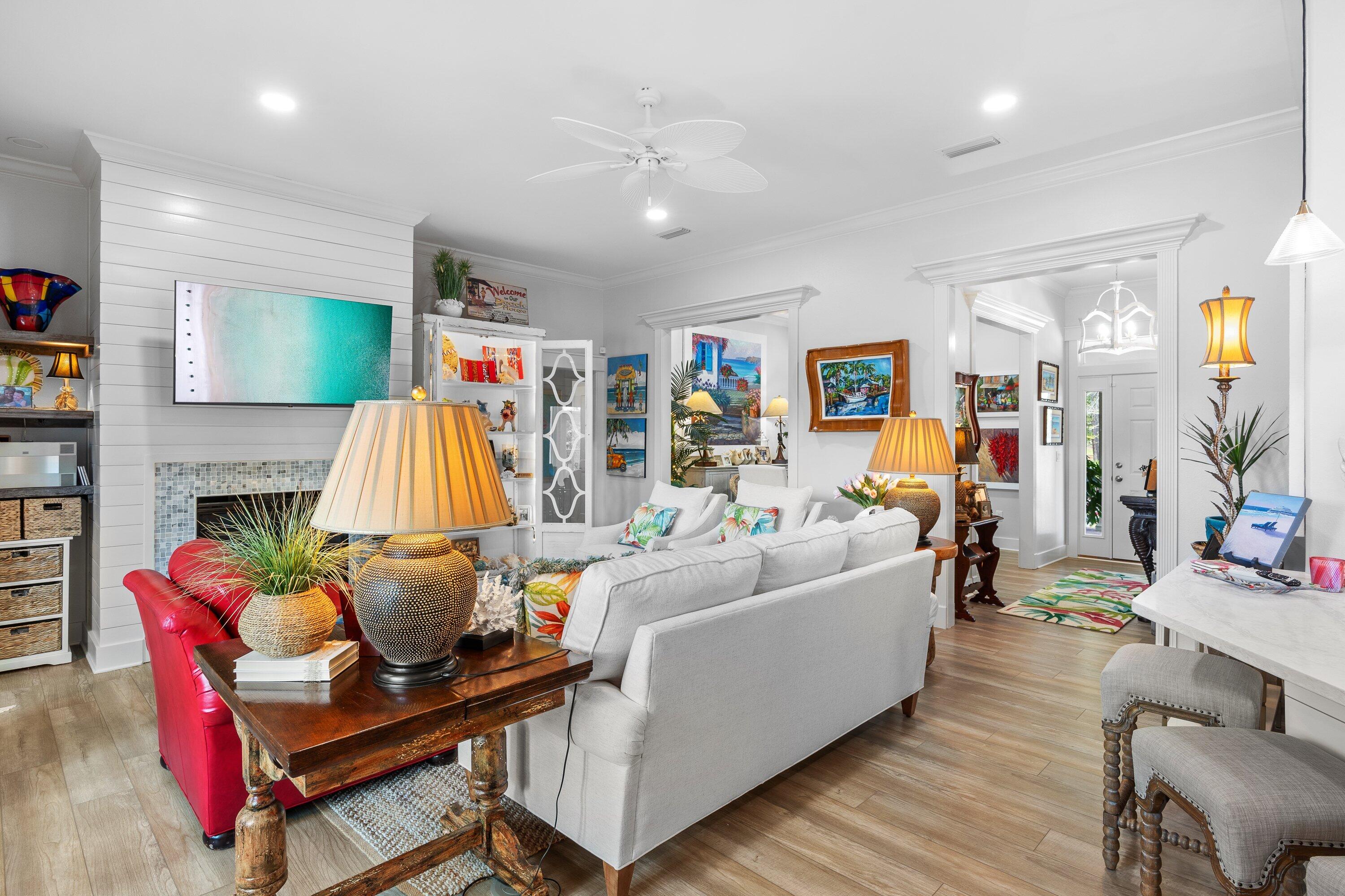 HAMMOCK BAY - Residential