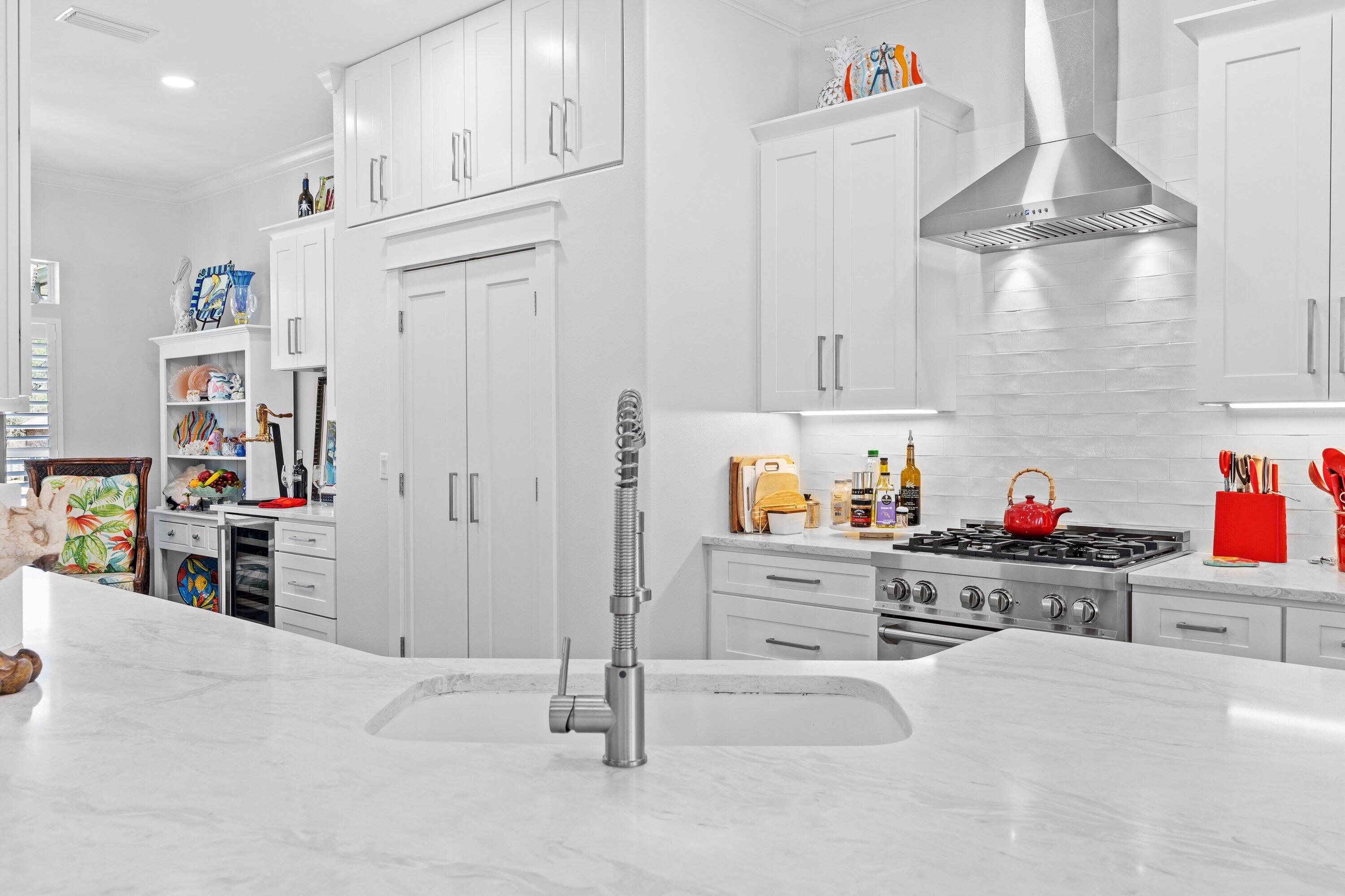 HAMMOCK BAY - Residential