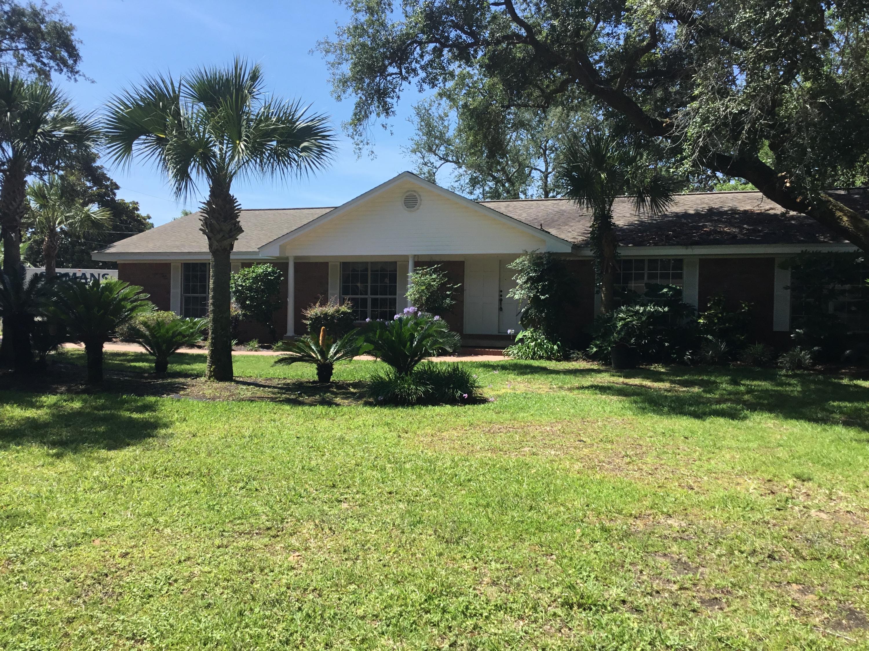 BAYOU WOODS - Residential