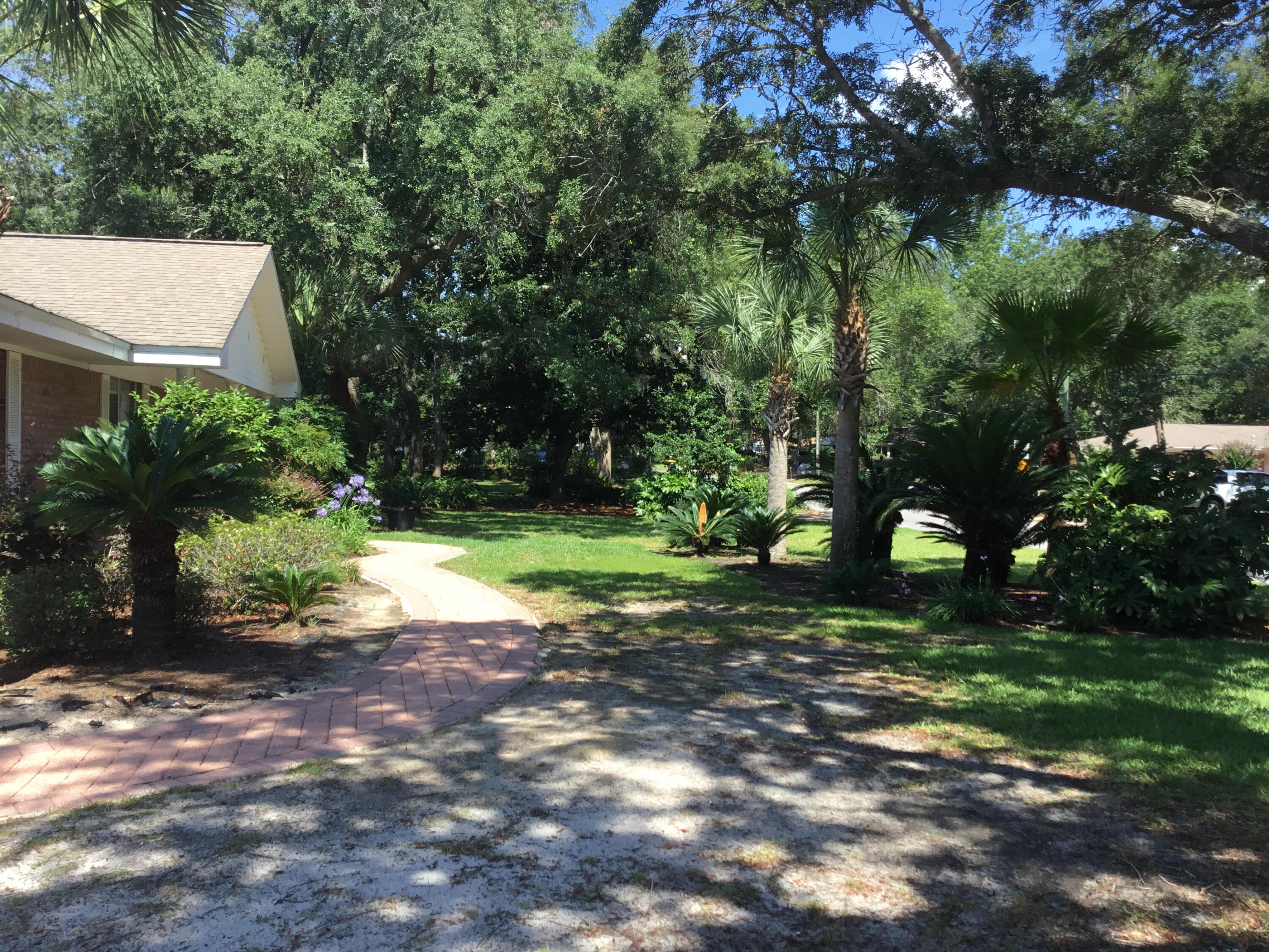 BAYOU WOODS - Residential