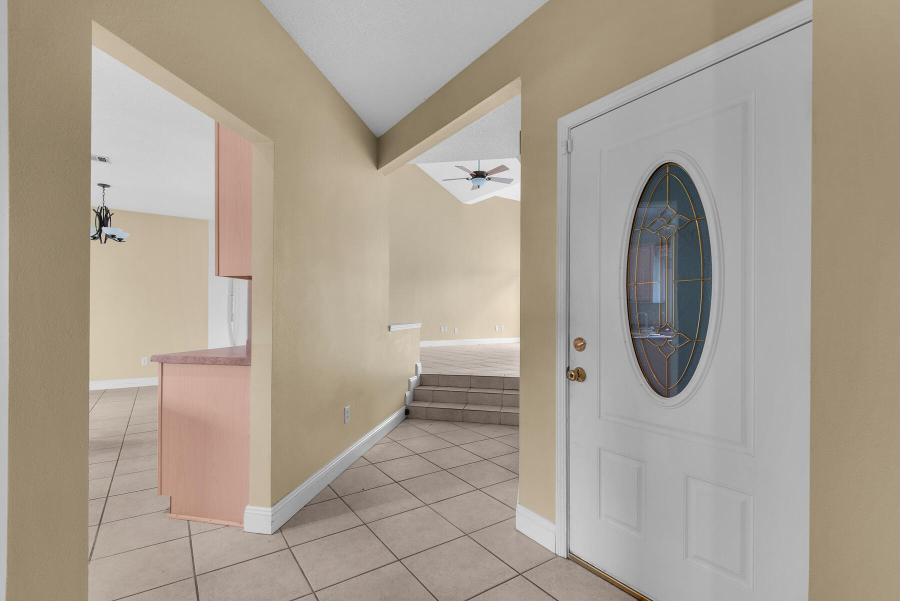 SHALIMAR OAKS - Residential Lease