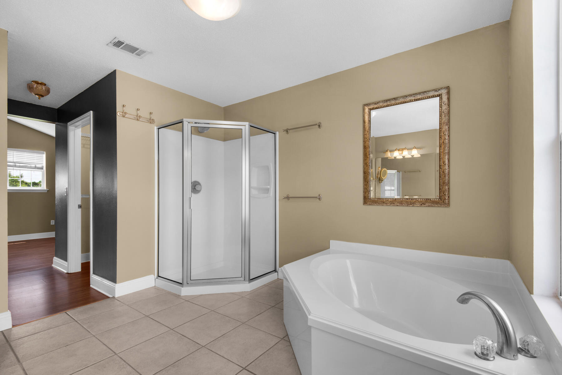 SHALIMAR OAKS - Residential Lease