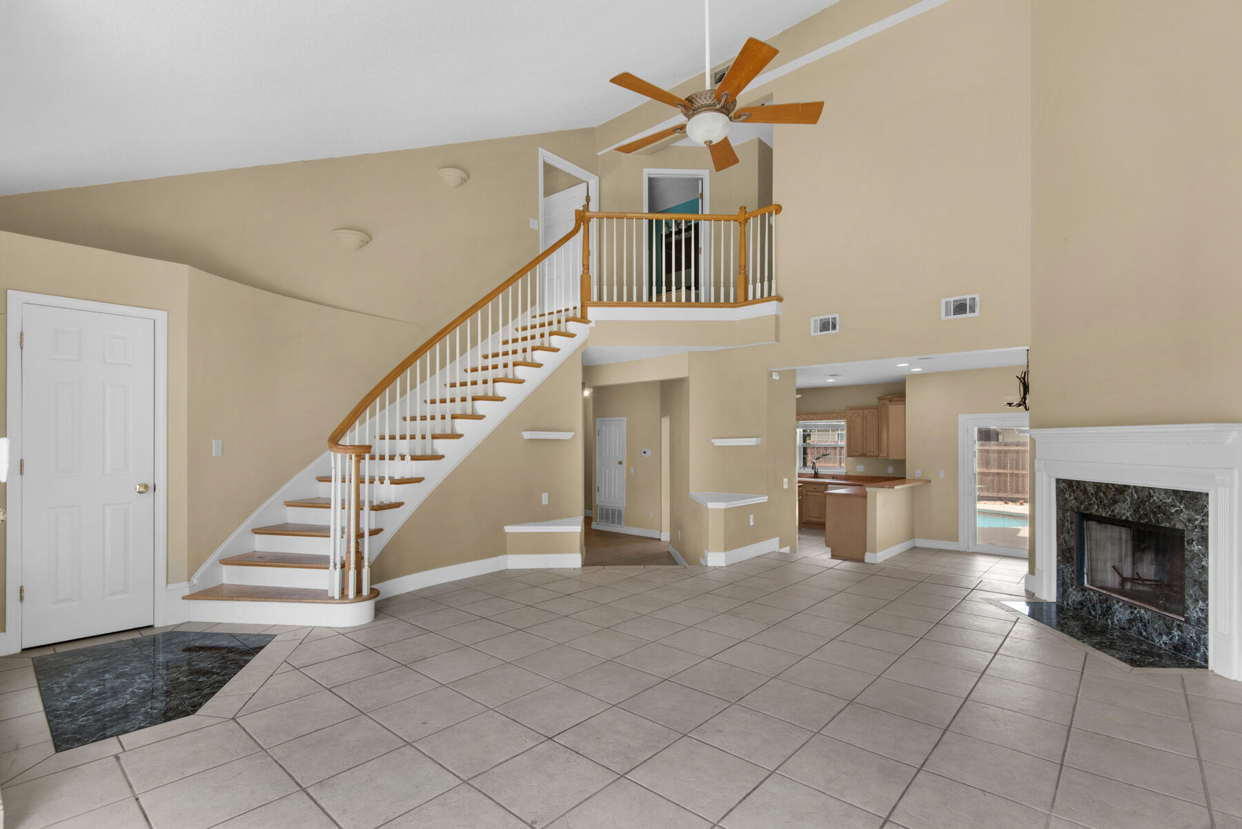 SHALIMAR OAKS - Residential Lease