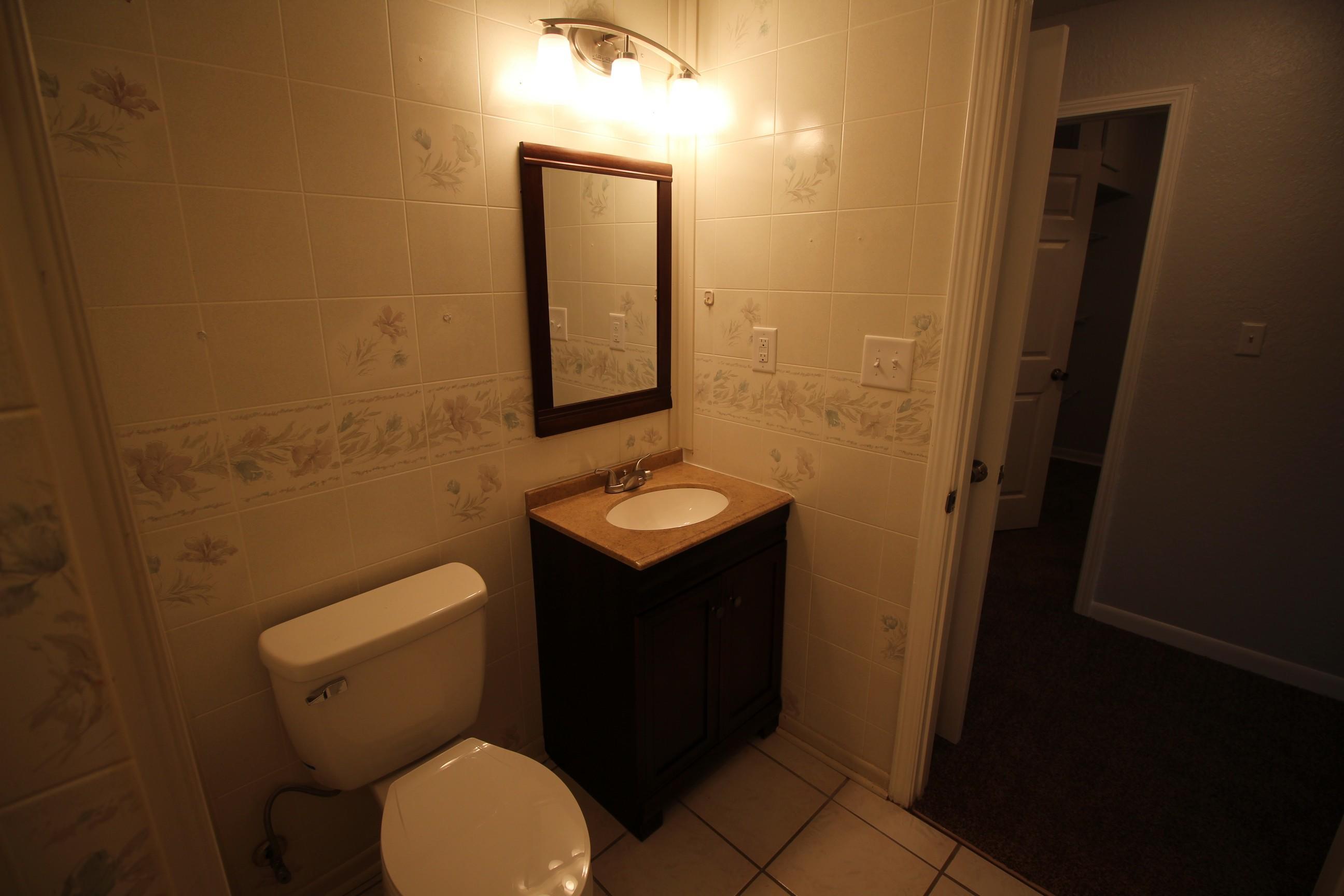 RACETRACK ROAD - Residential