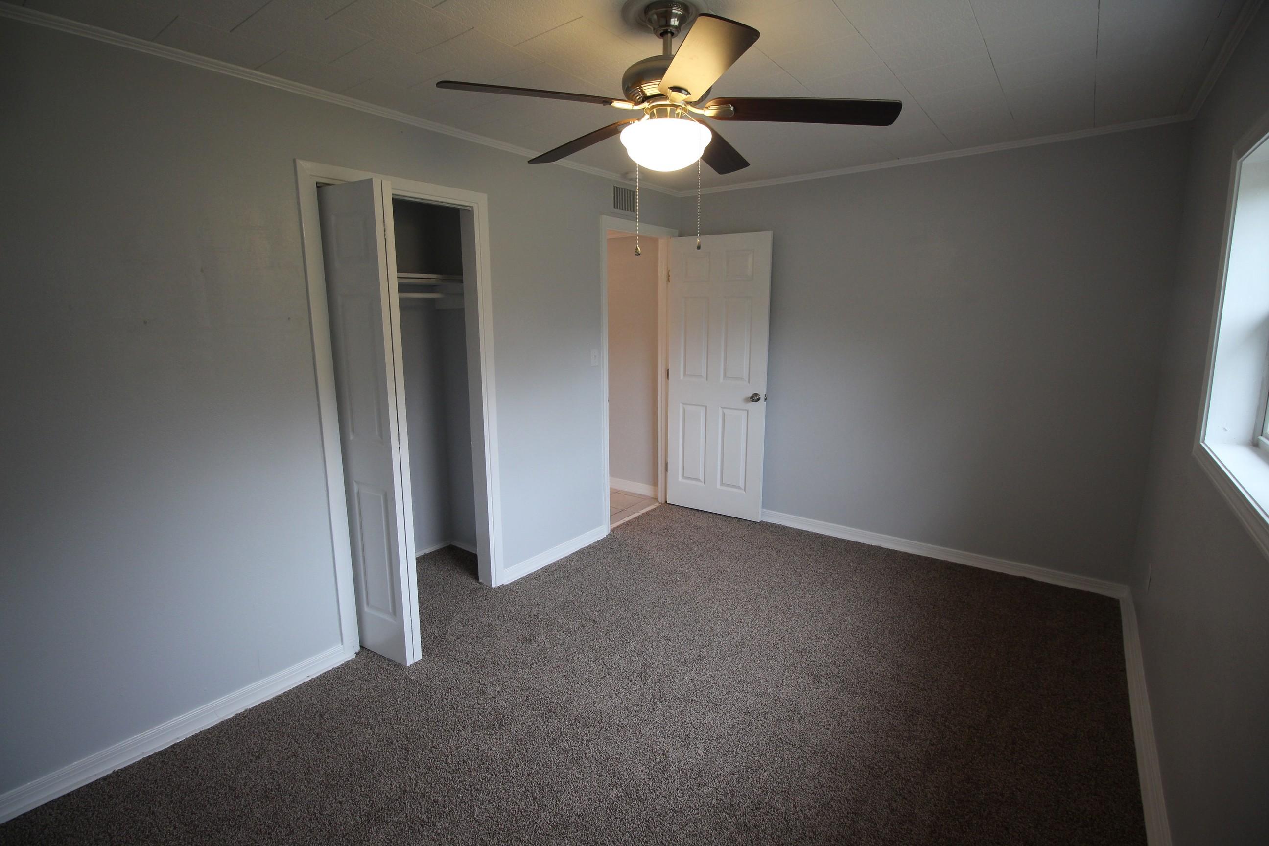 RACETRACK ROAD - Residential