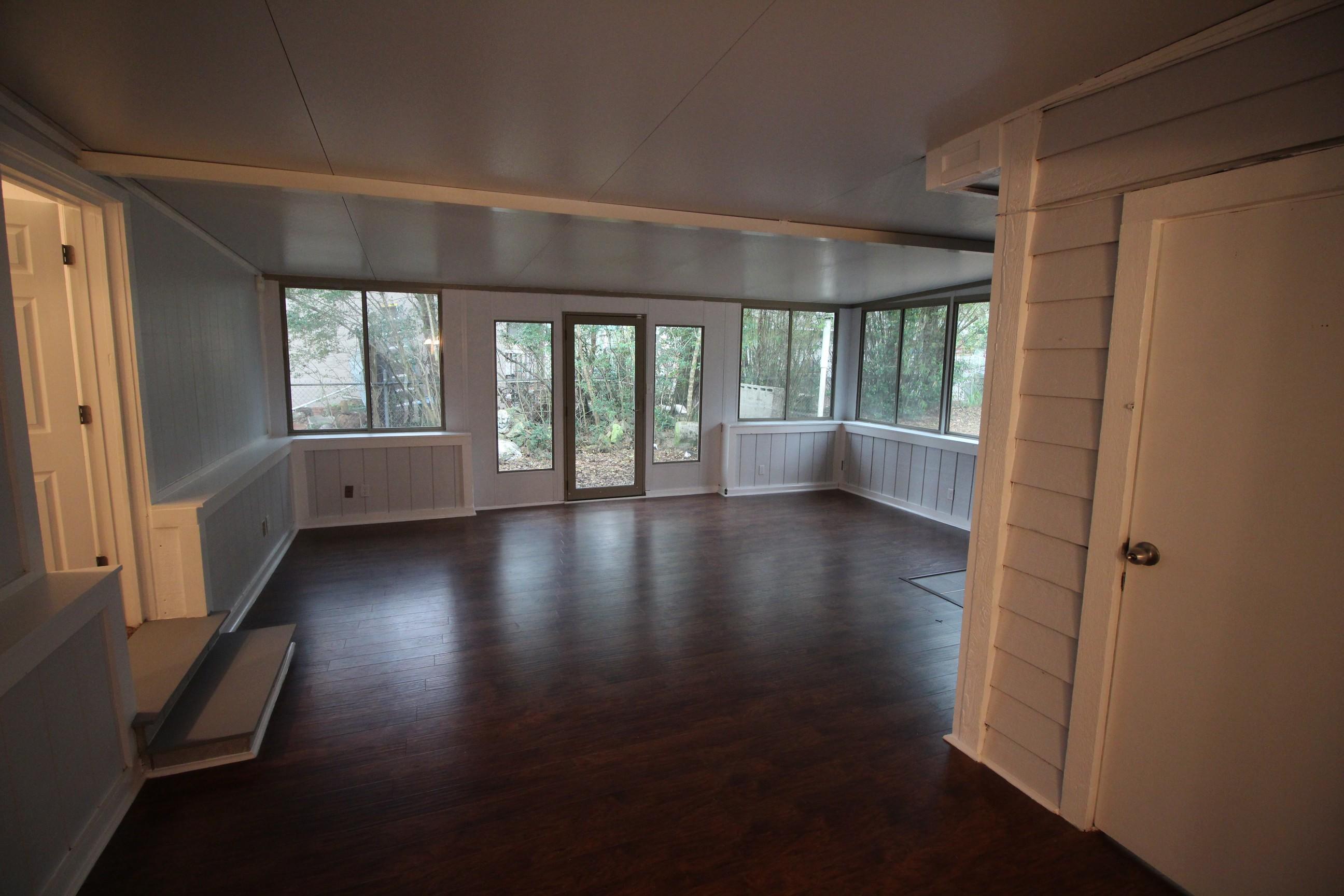 RACETRACK ROAD - Residential