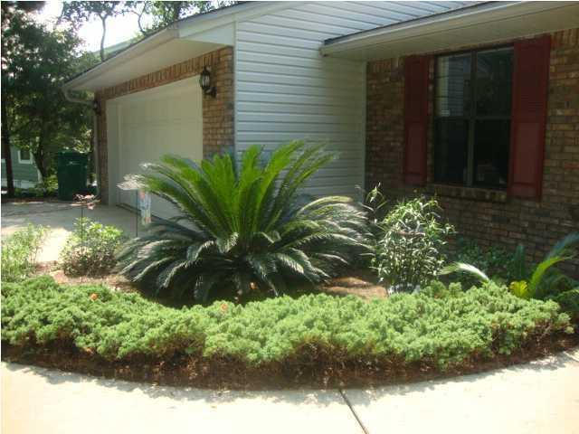 ROCKY BAYOU ESTATES 01 - Residential Lease