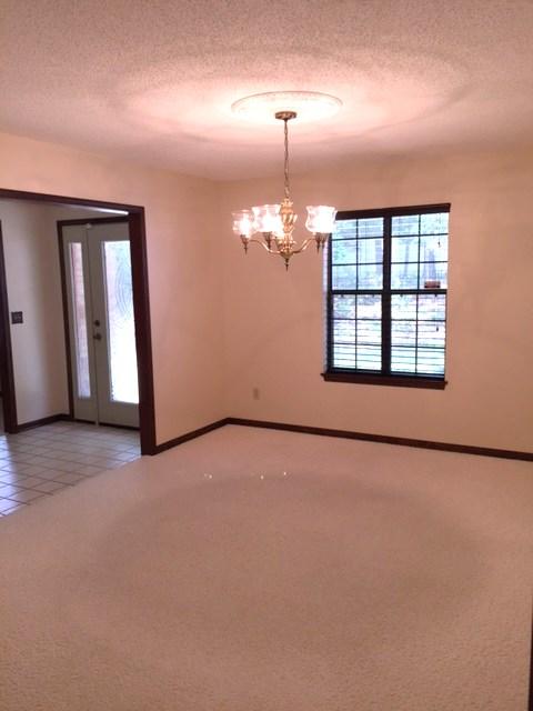 ROCKY BAYOU ESTATES 01 - Residential Lease