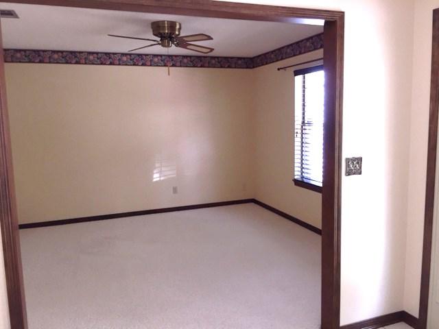 ROCKY BAYOU ESTATES 01 - Residential Lease