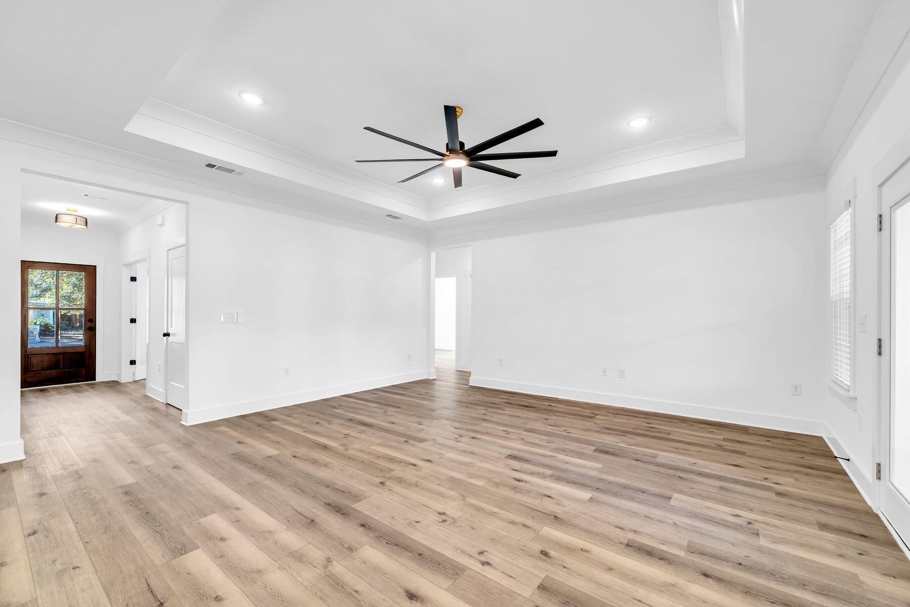 SANTASIA PARK LOT 5 BLK A - Residential