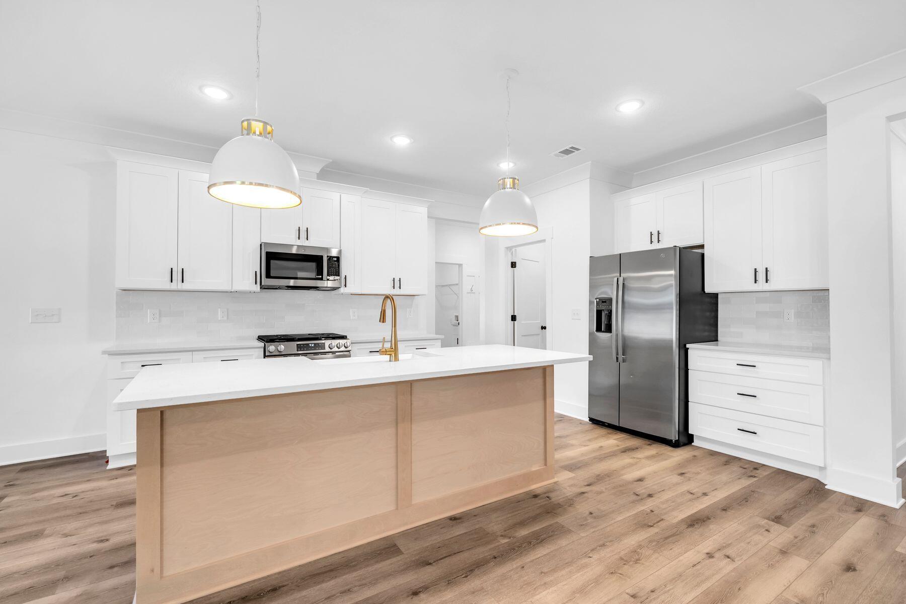 SANTASIA PARK LOT 5 BLK A - Residential