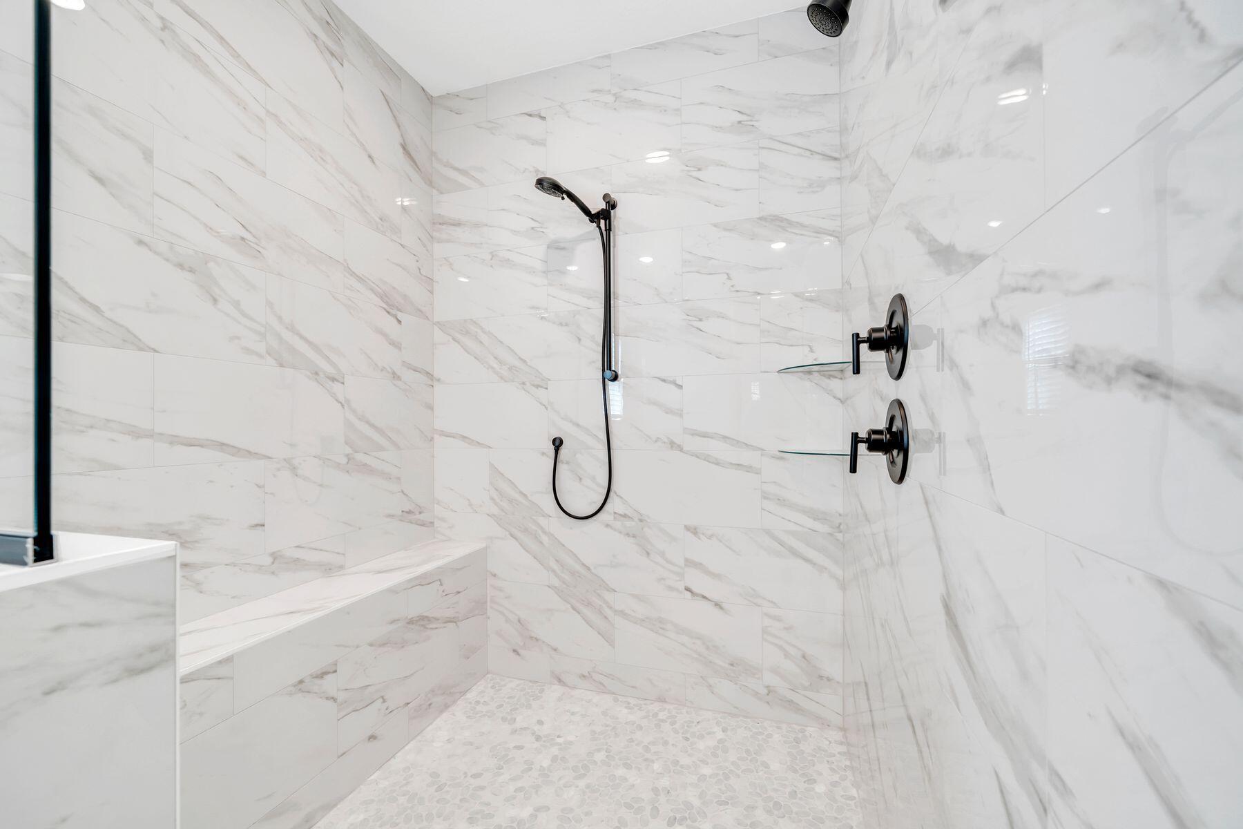 SANTASIA PARK LOT 5 BLK A - Residential