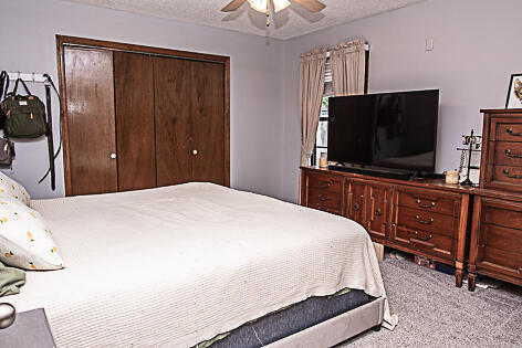 SHOAL TERRACE ESTATES - Residential Lease