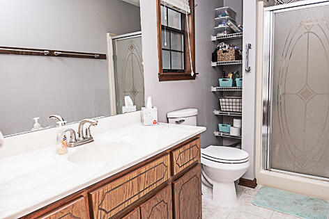 SHOAL TERRACE ESTATES - Residential Lease