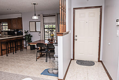 SHOAL TERRACE ESTATES - Residential Lease