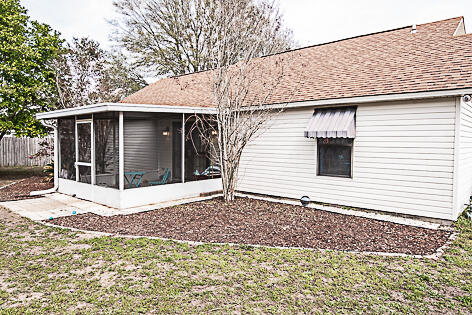 SHOAL TERRACE ESTATES - Residential Lease