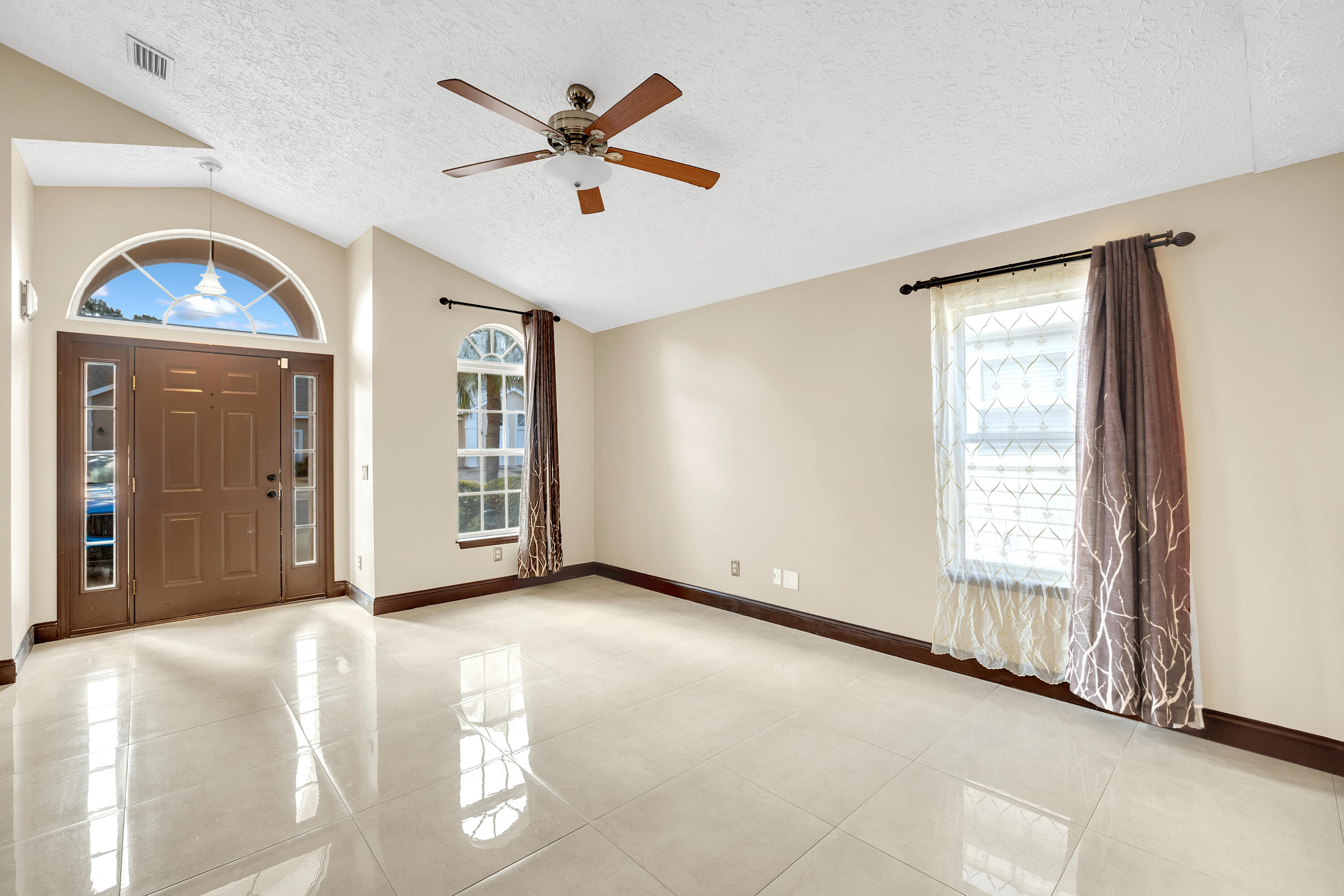 Palm Cove - Residential