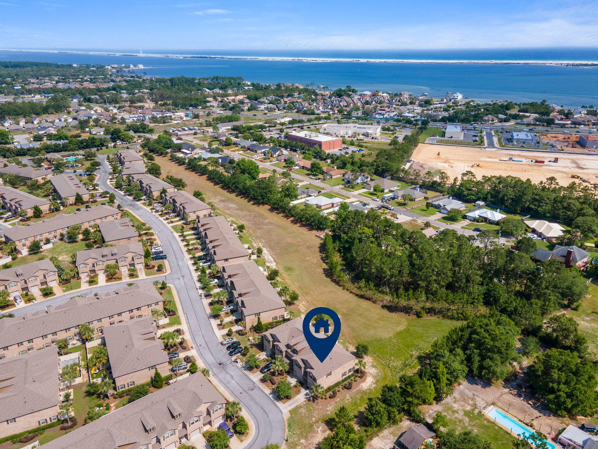 RESERVE POINTE - Residential