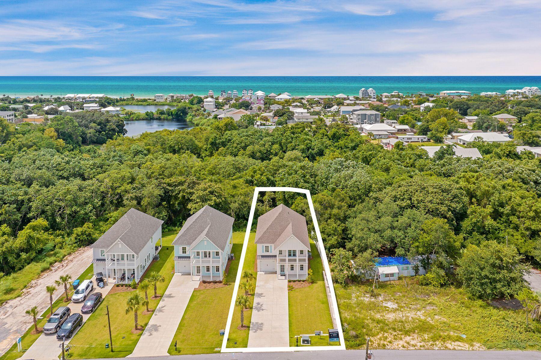 LAGUNA BEACH 8TH ADDN - Residential