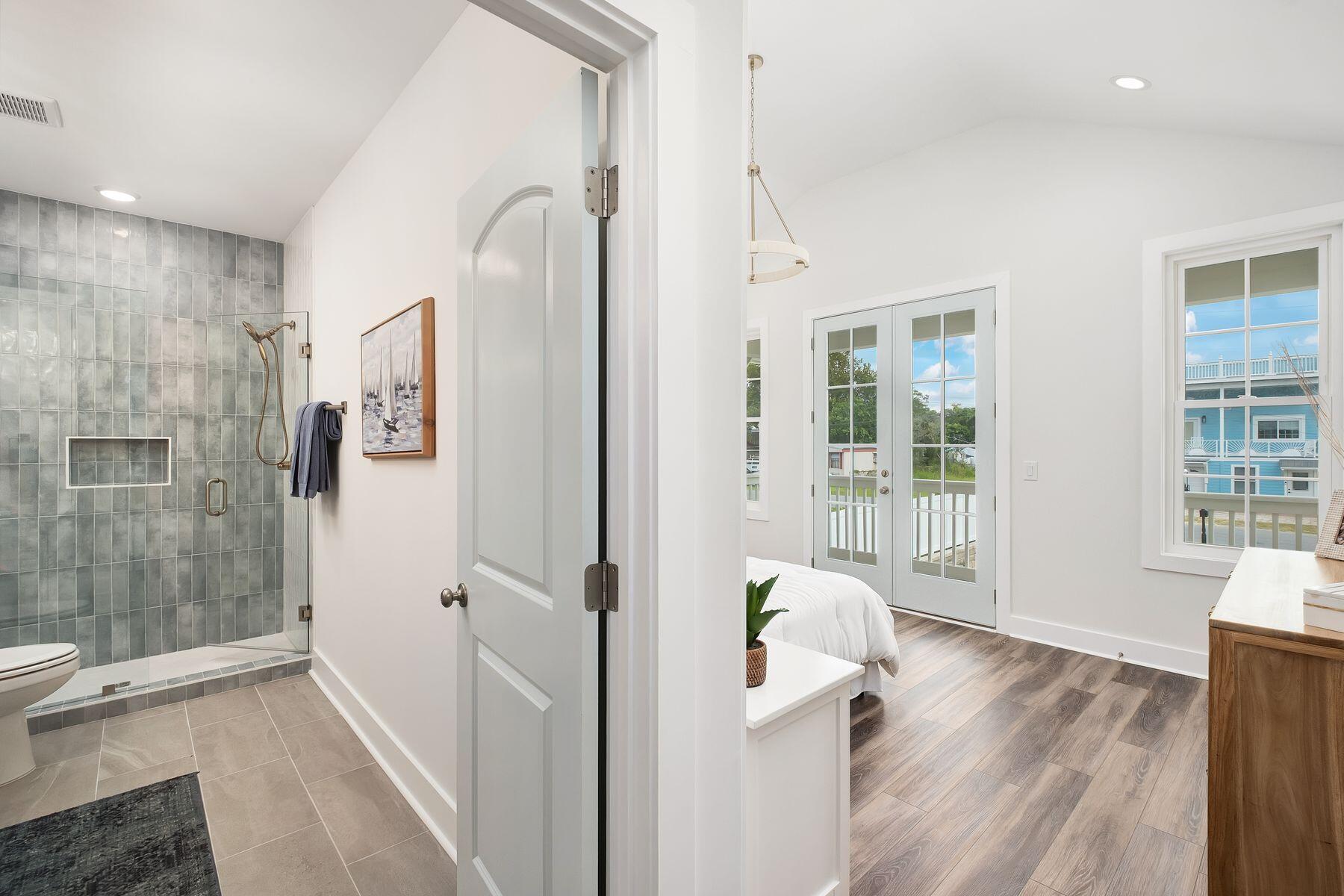 LAGUNA BEACH 8TH ADDN - Residential