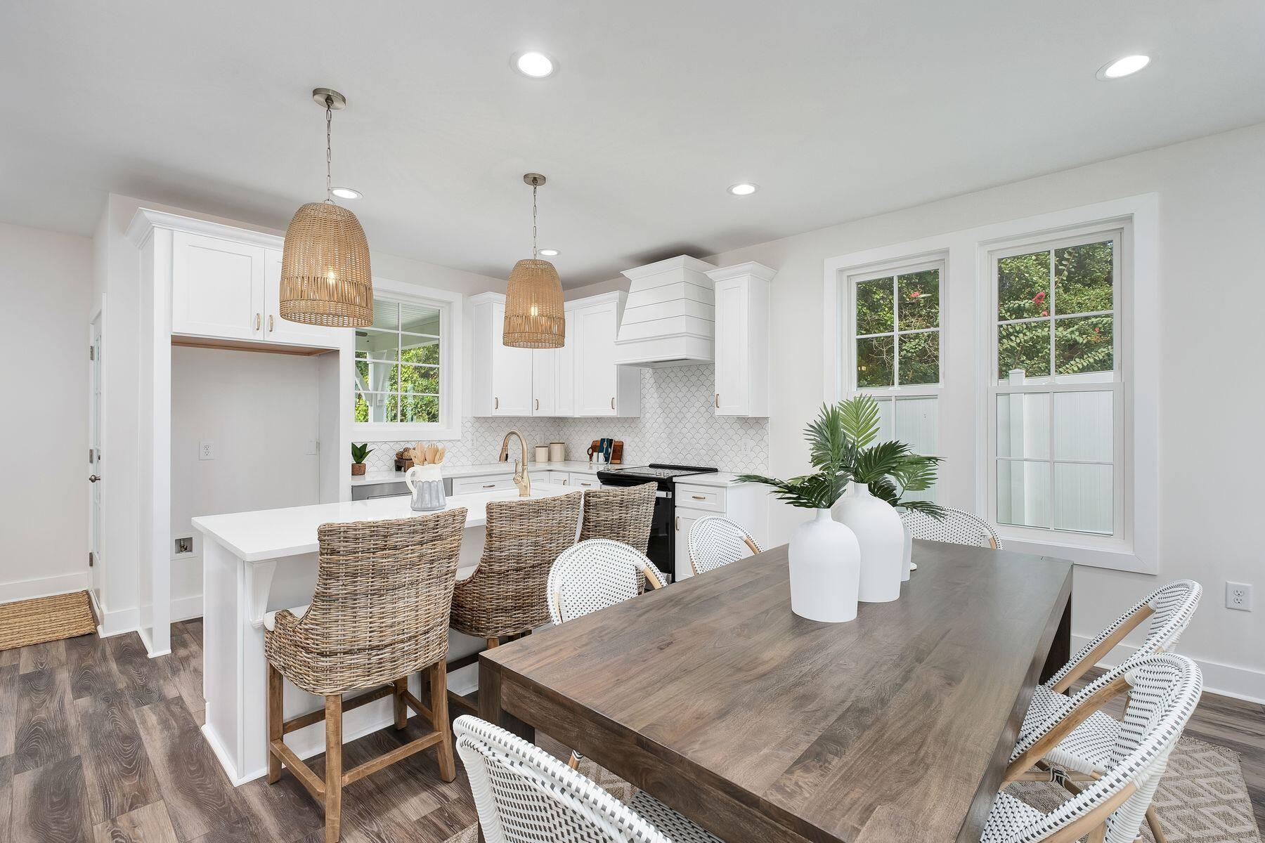 LAGUNA BEACH 8TH ADDN - Residential