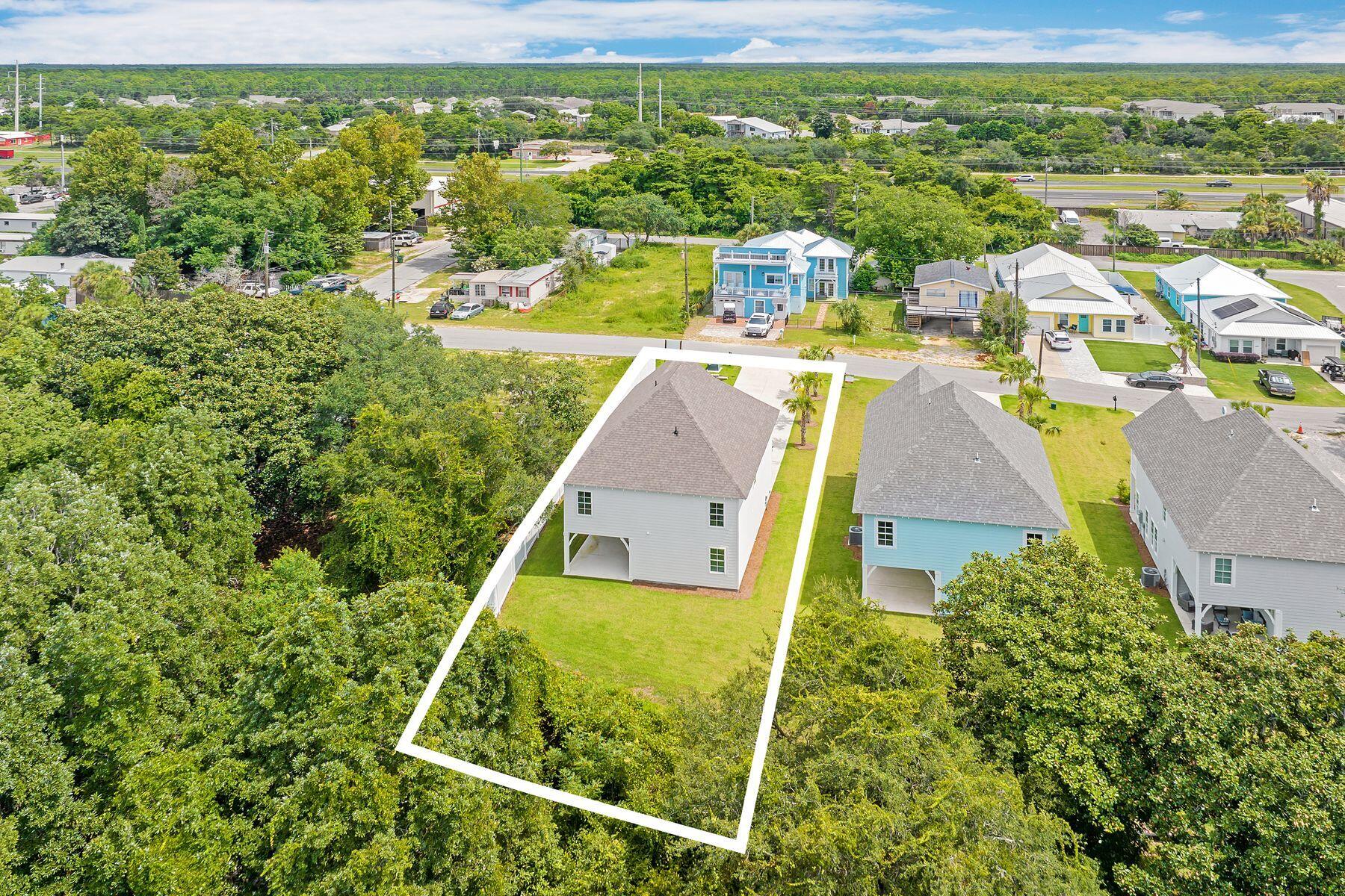 LAGUNA BEACH 8TH ADDN - Residential