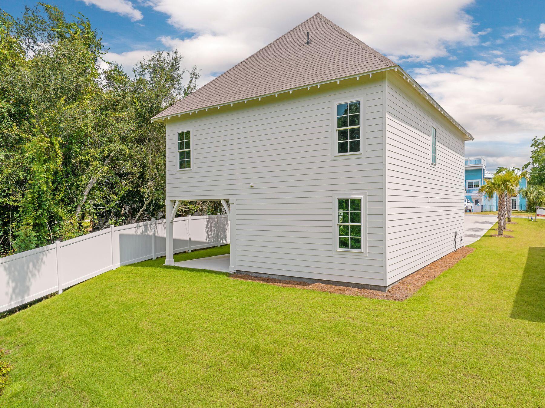 LAGUNA BEACH 8TH ADDN - Residential