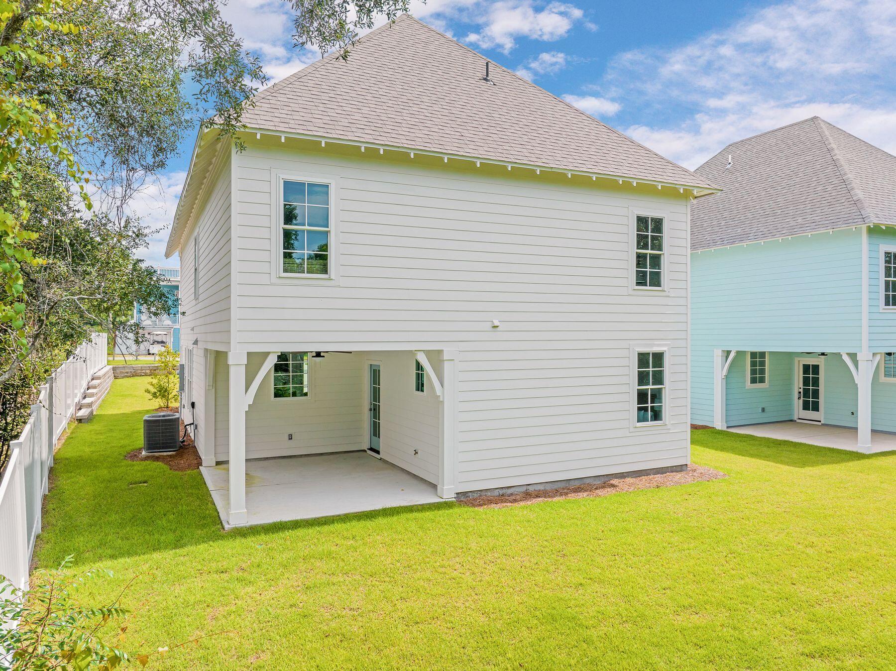 LAGUNA BEACH 8TH ADDN - Residential