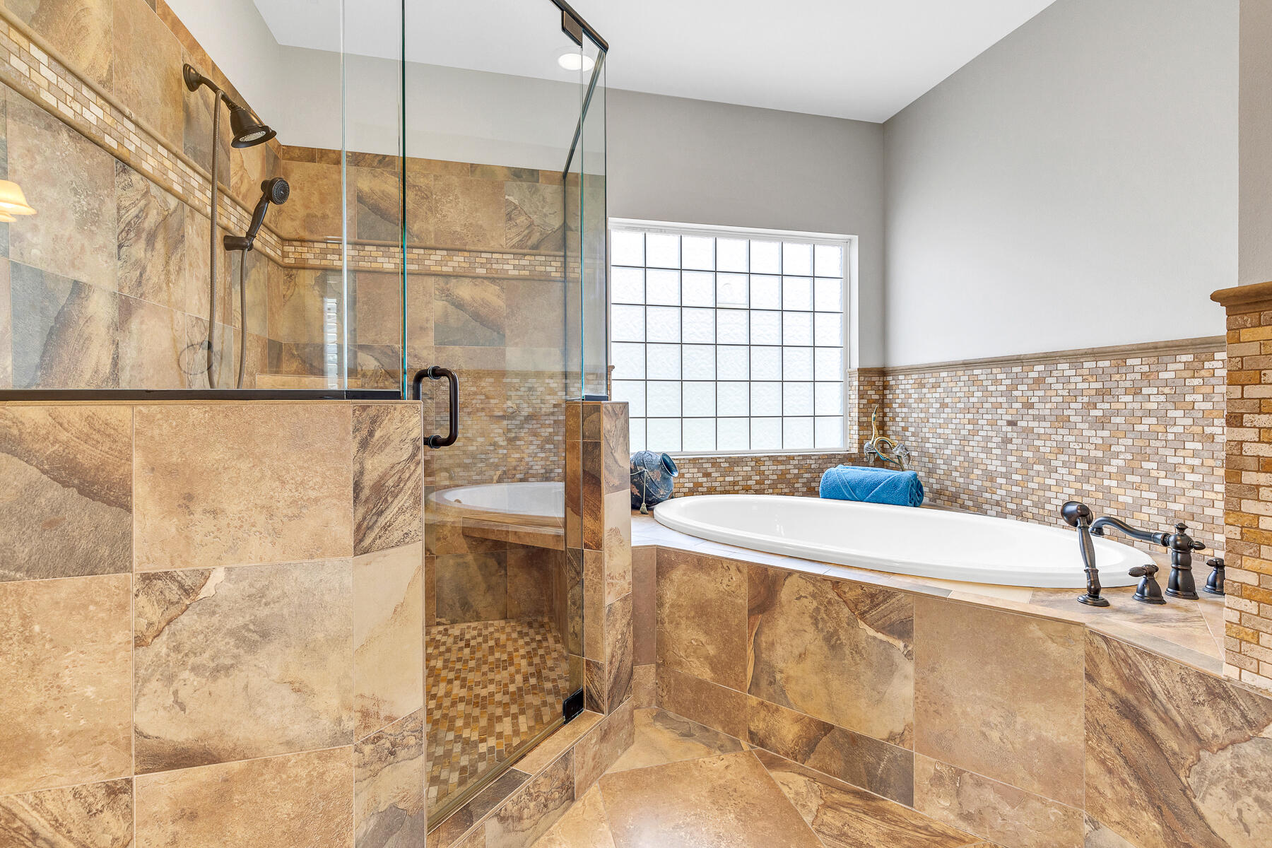 TIVOLI RIDGE - Residential