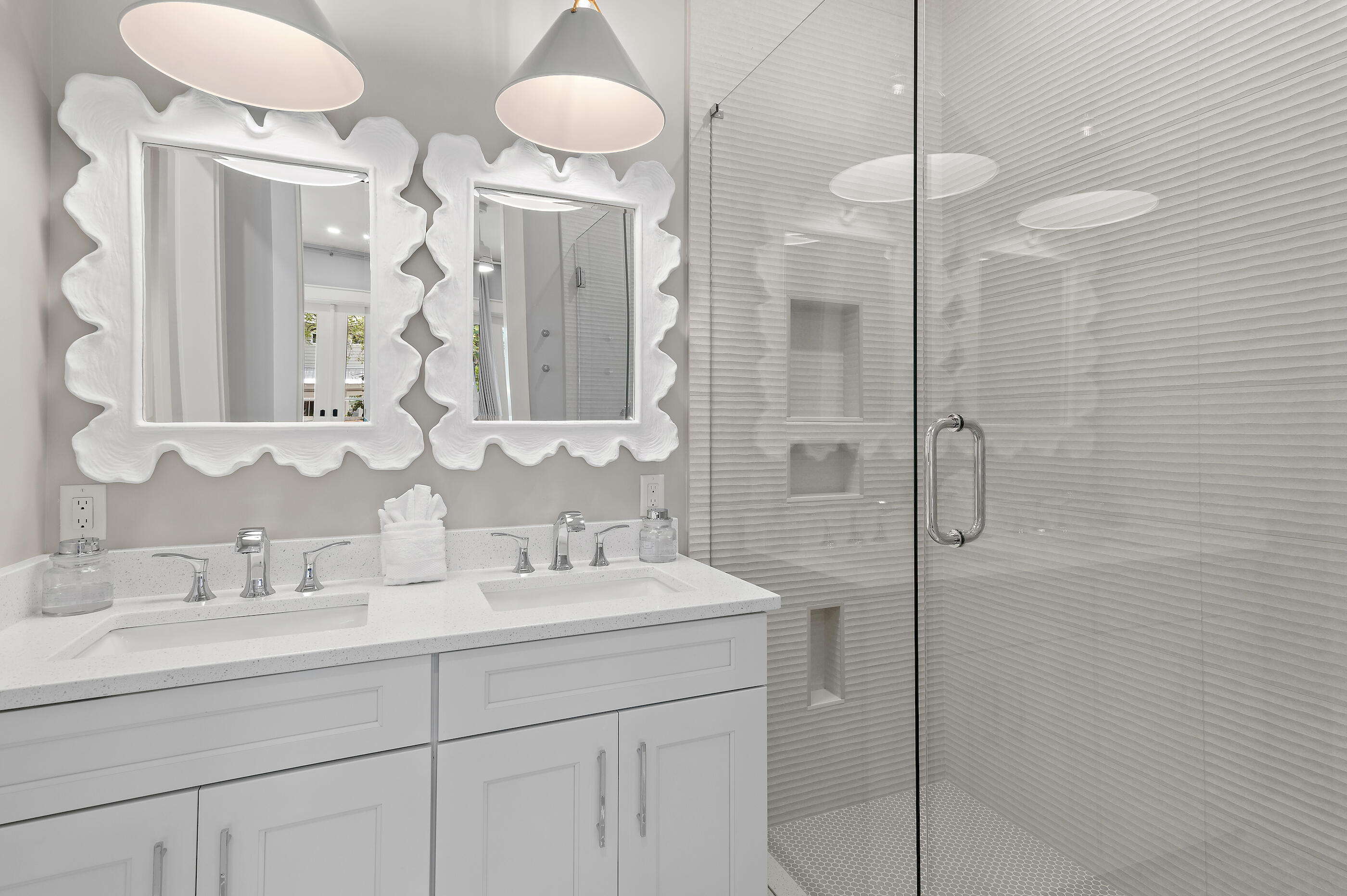 SEAGROVE 1ST ADDN - Residential
