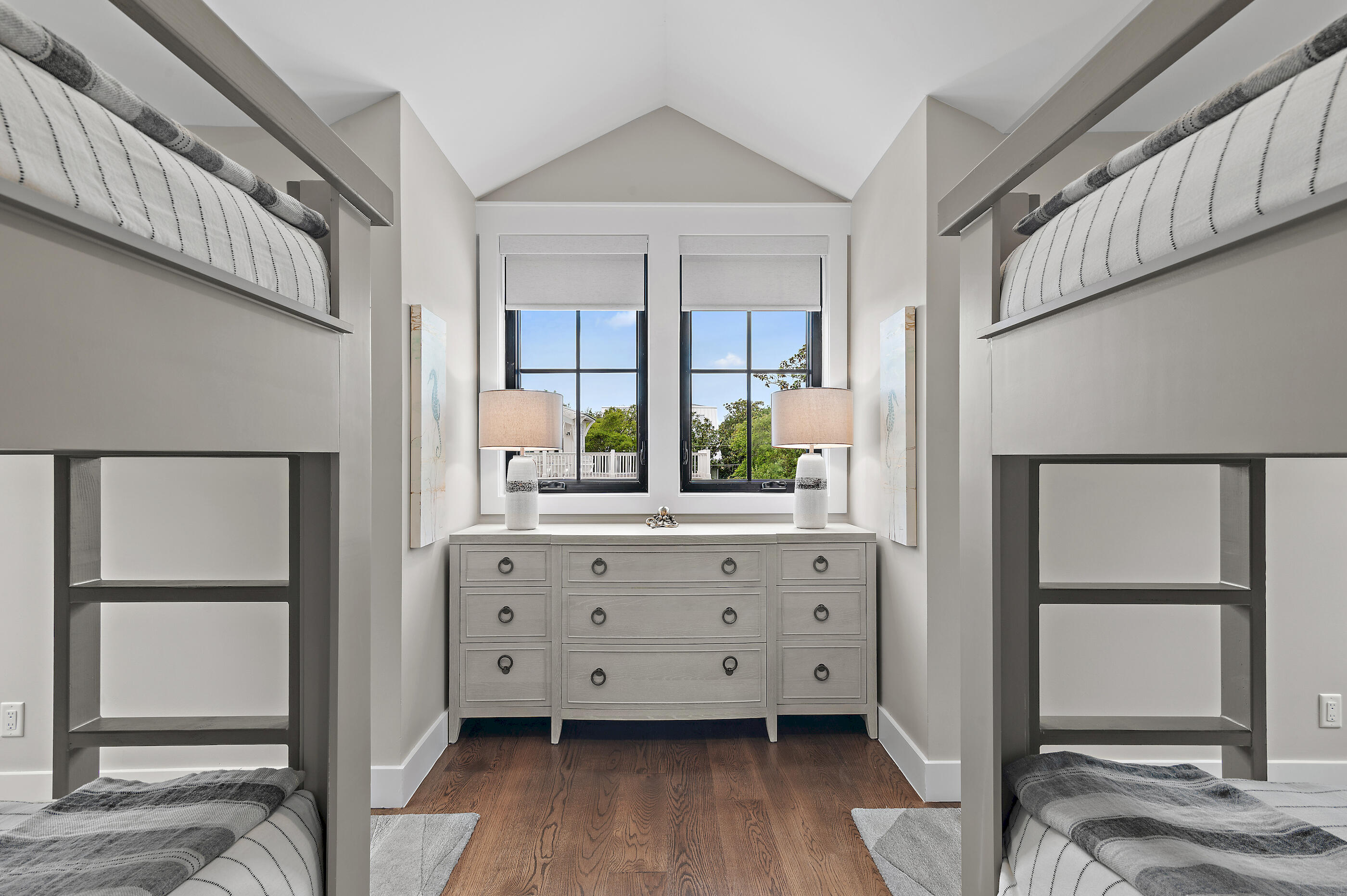 SEAGROVE 1ST ADDN - Residential