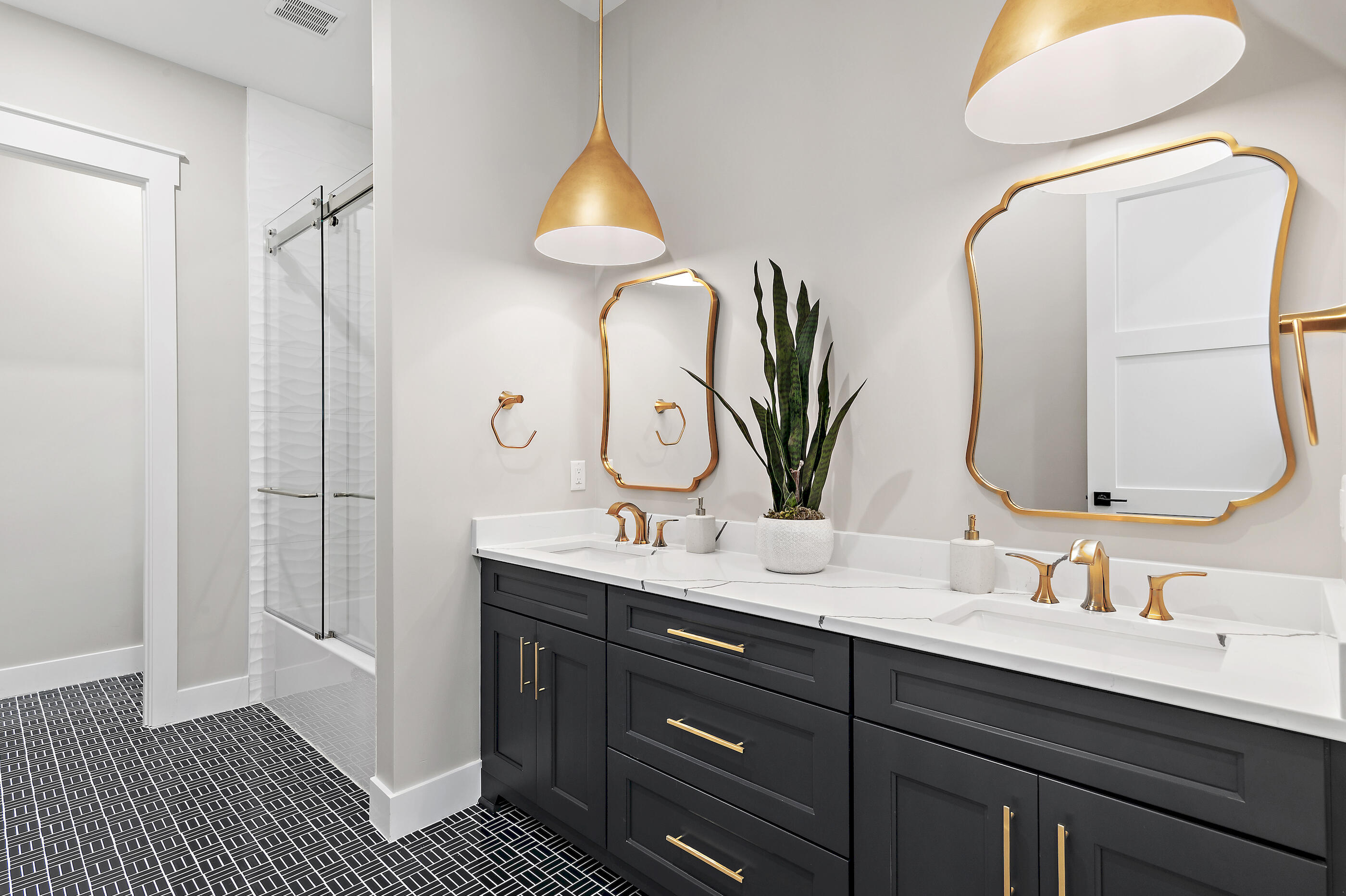 SEAGROVE 1ST ADDN - Residential