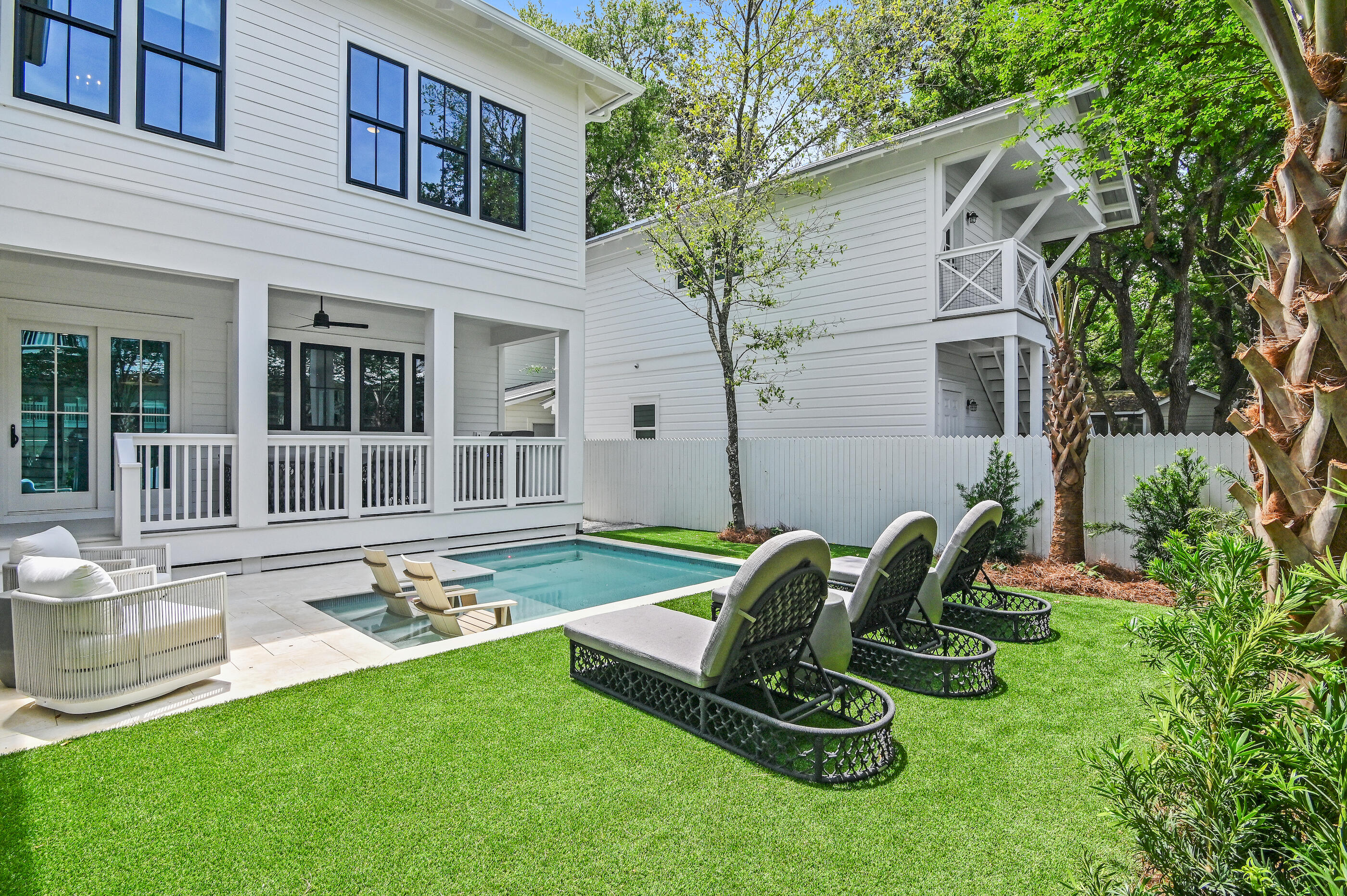 SEAGROVE 1ST ADDN - Residential