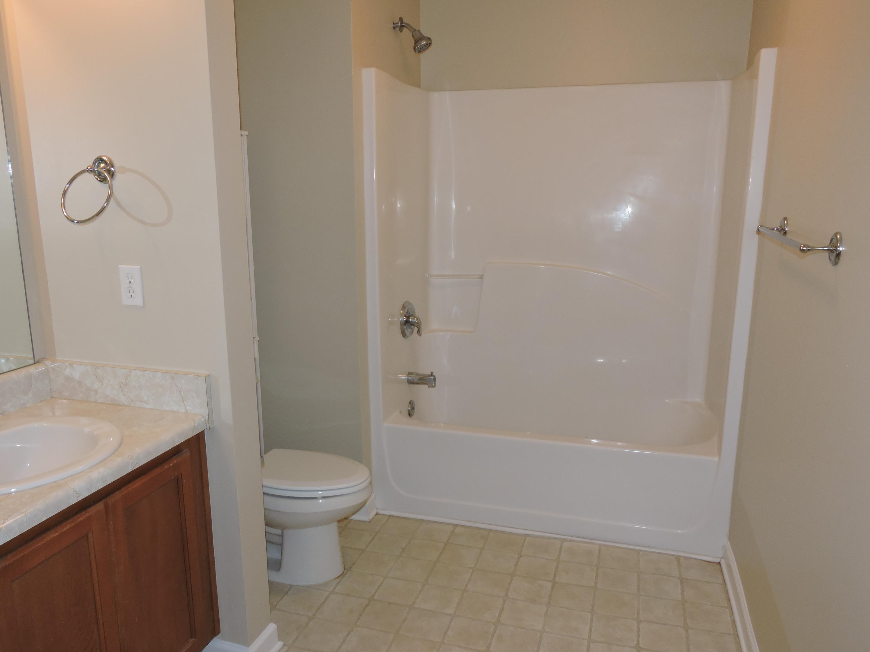 ROLLING PINES - Residential Lease