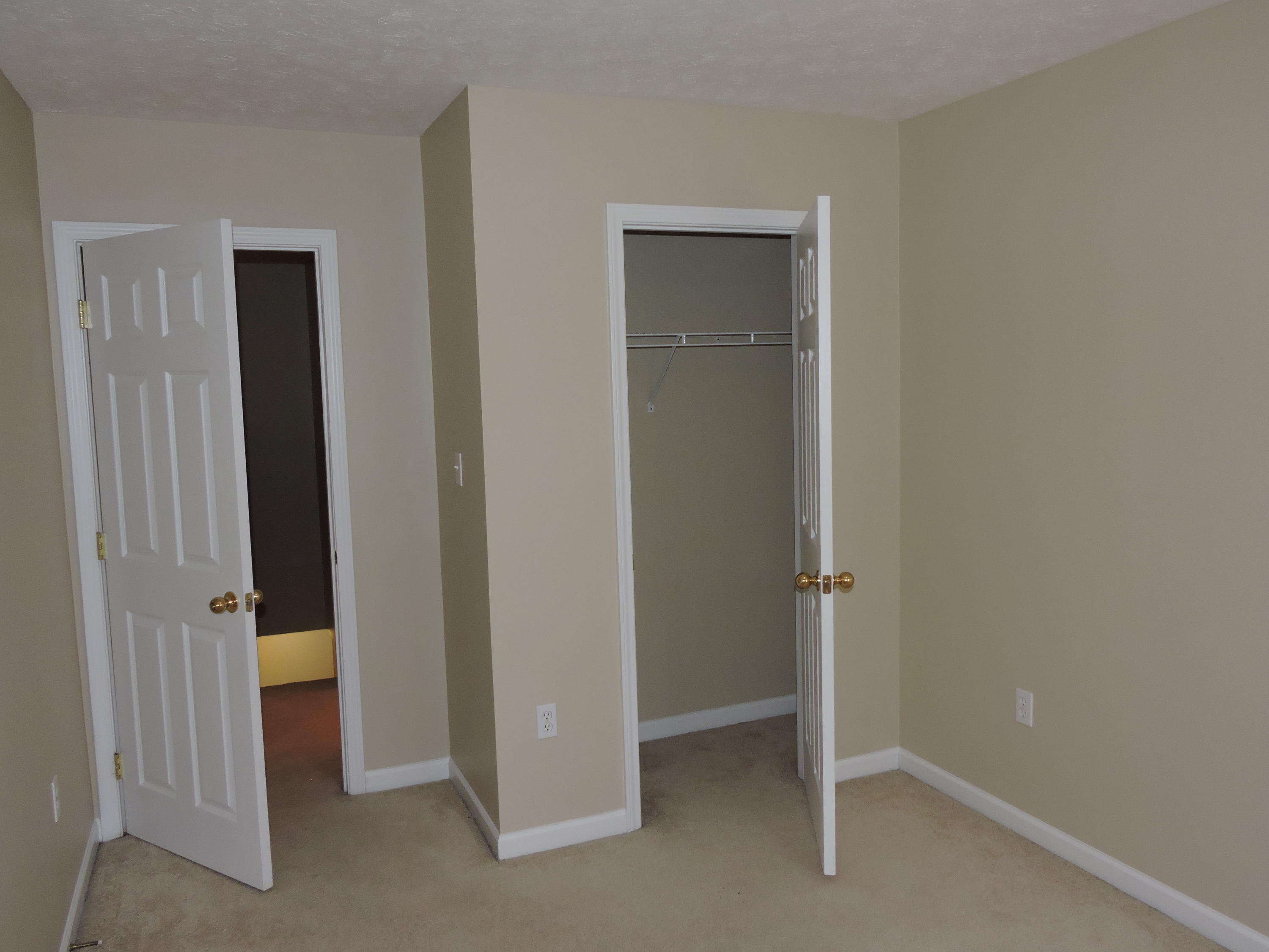 ROLLING PINES - Residential Lease