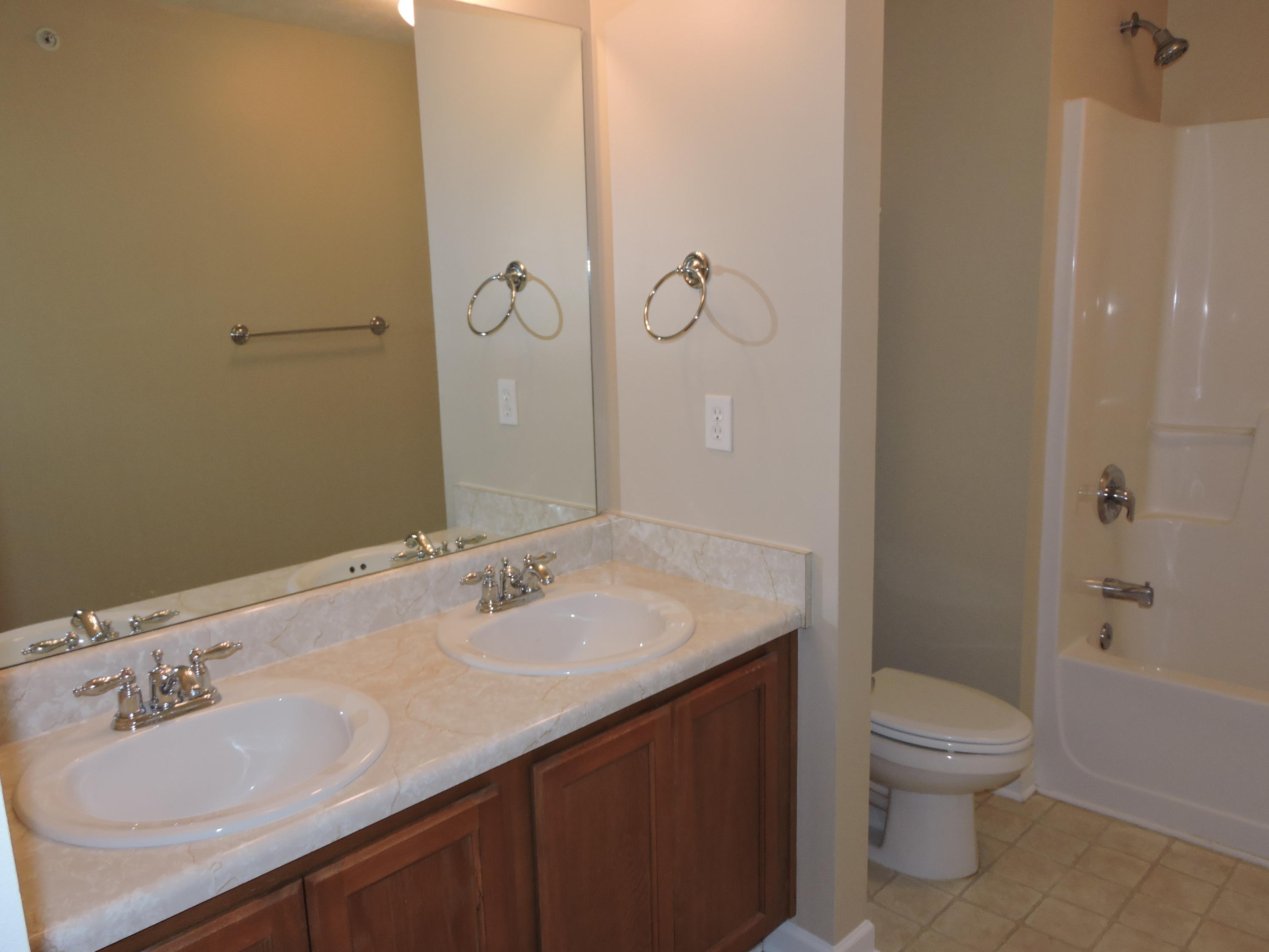 ROLLING PINES - Residential Lease