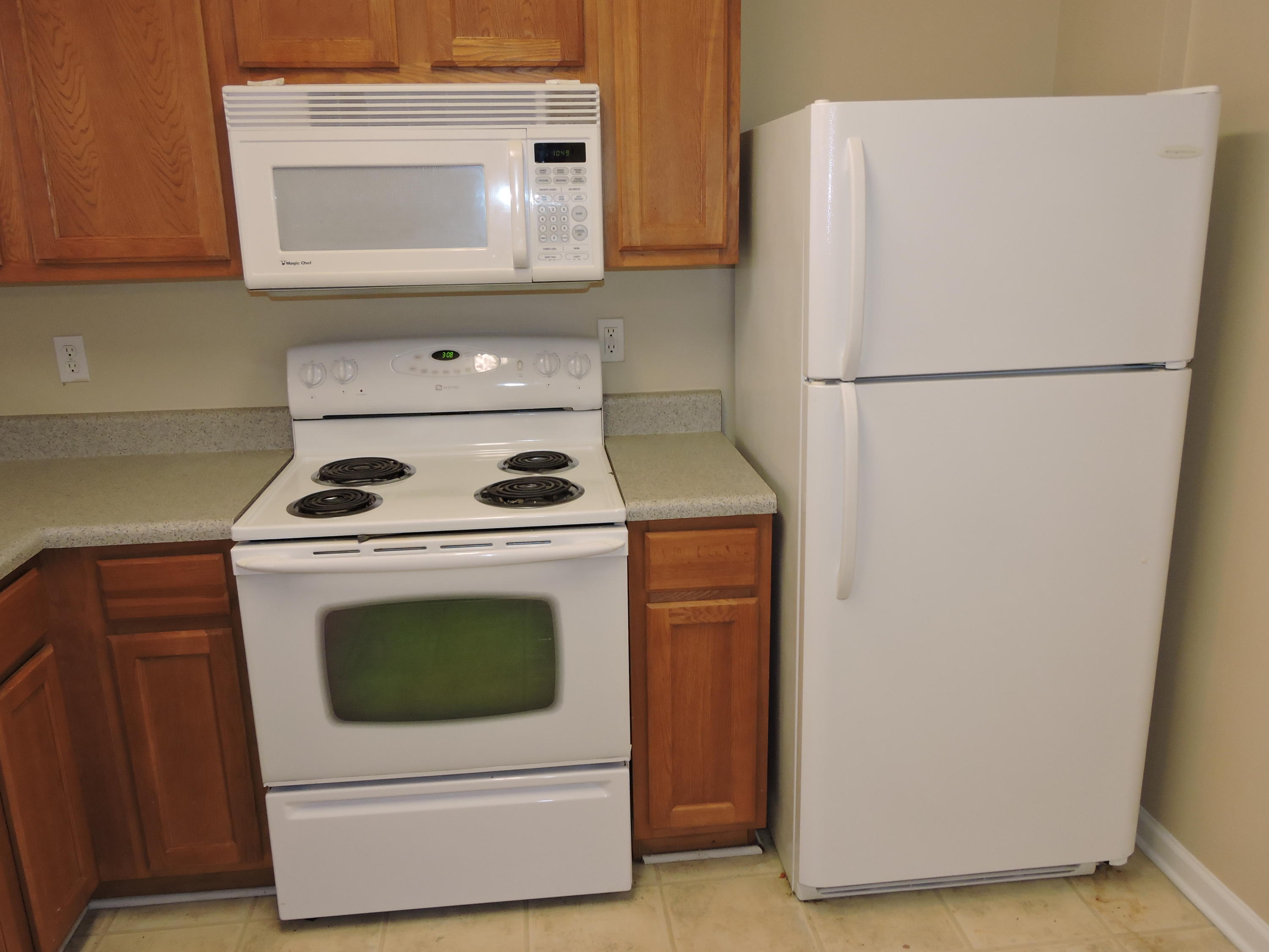 ROLLING PINES - Residential Lease