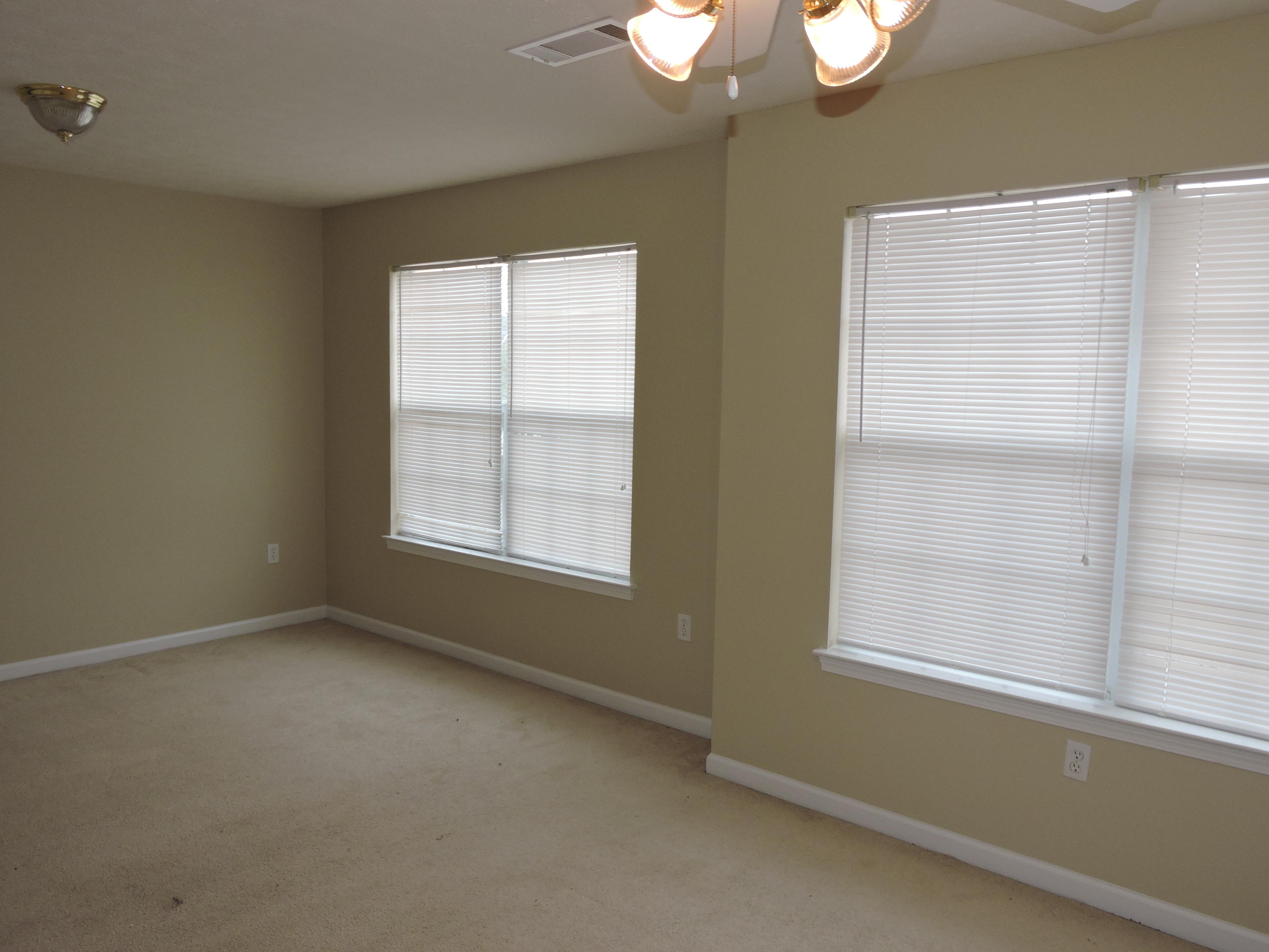 ROLLING PINES - Residential Lease