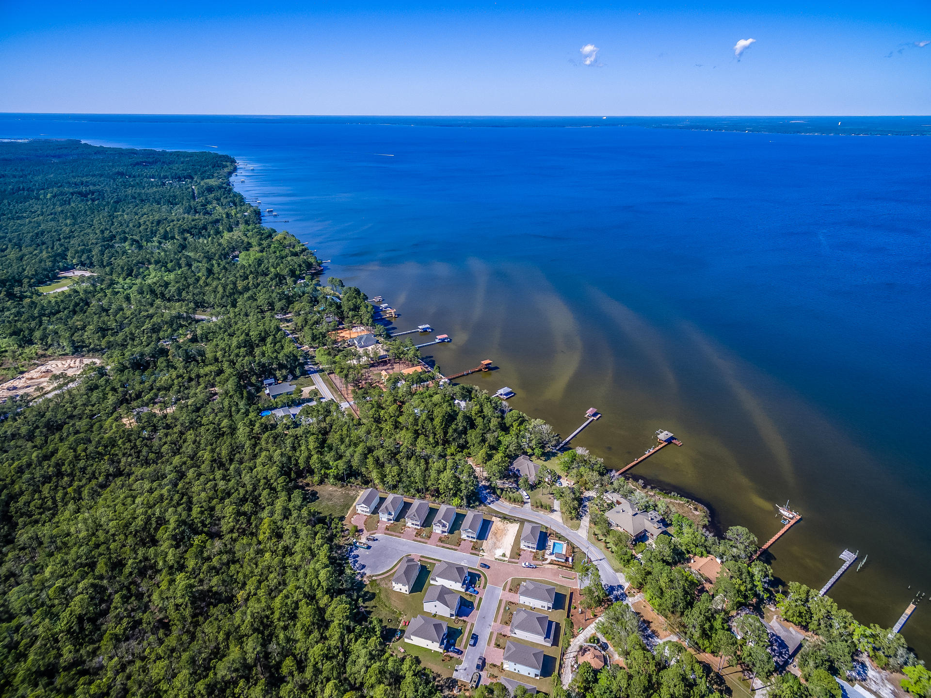 TRANQUILITY BY THE BAY - Residential