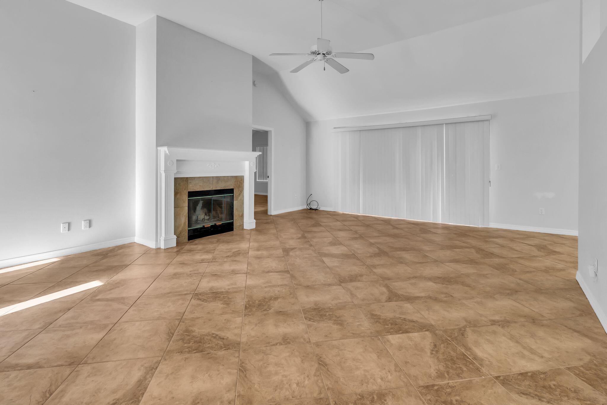 HARBOR BREEZE - Residential Lease