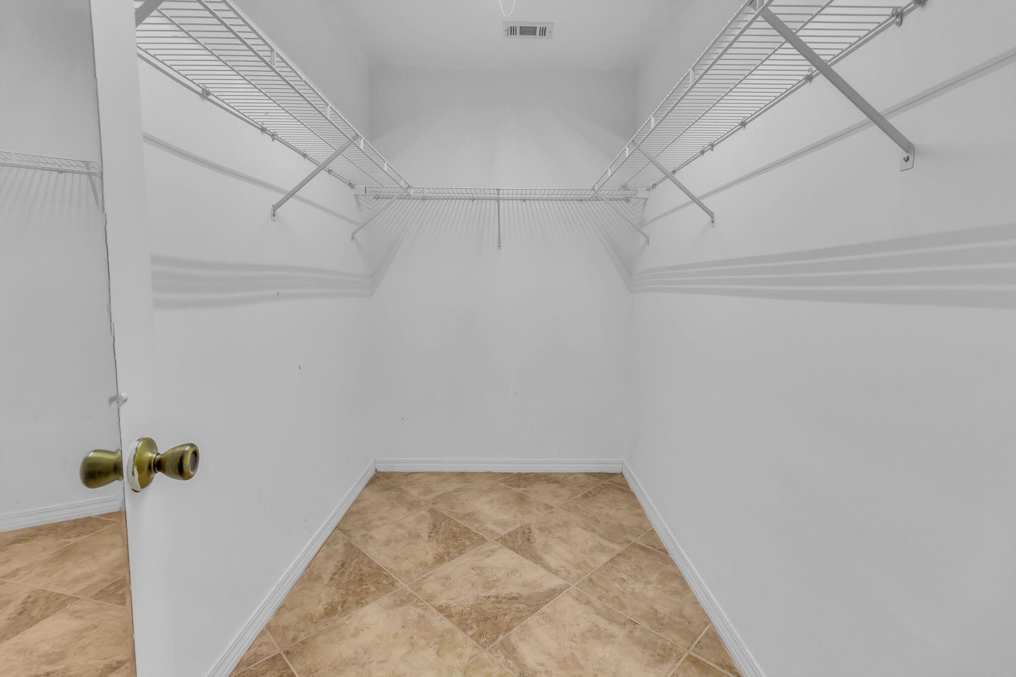 HARBOR BREEZE - Residential Lease