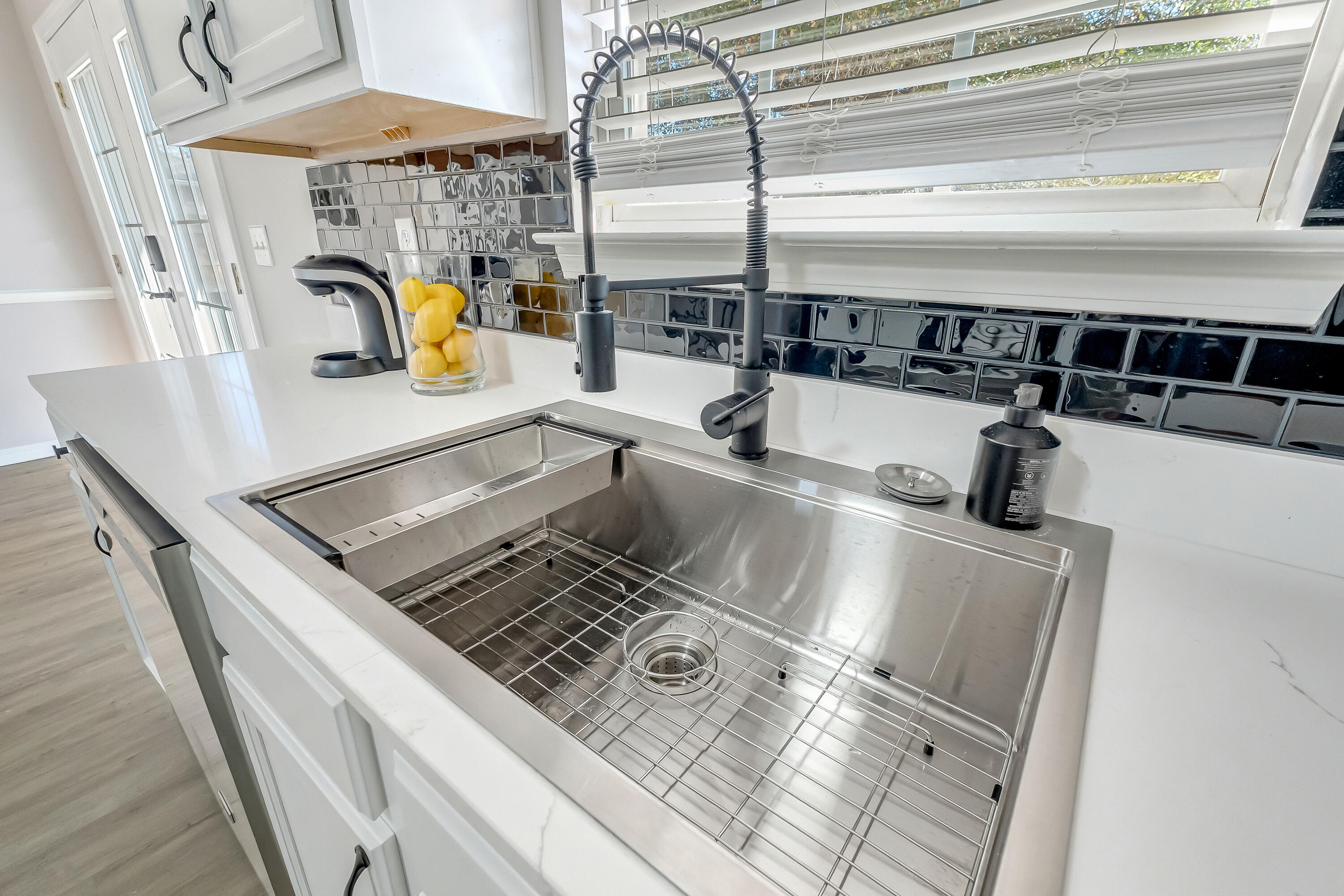 THE PINES - Residential